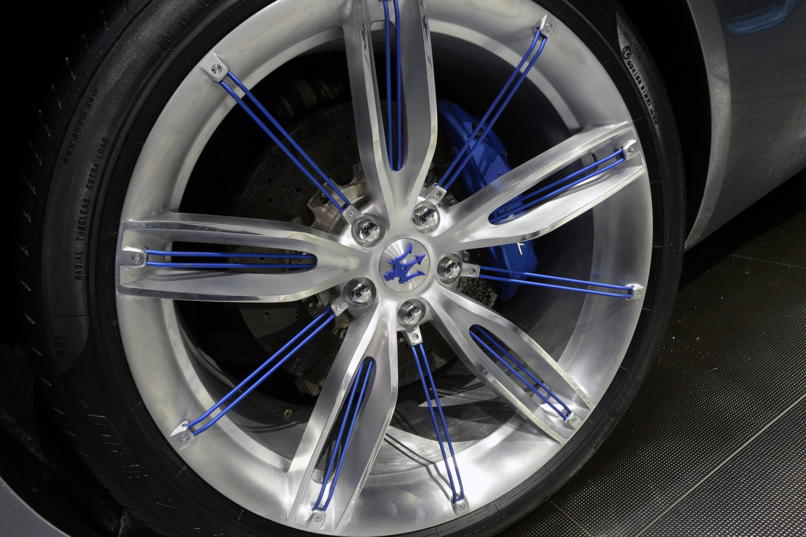 auto, vozidlo, pneumatika, Maserati, netcarshow, netcar, obrázky vozidel, photo auto, 2014, kolo, Alfieri concept, okraj, automobilového designu, automobilový exteriér, automobil make, luxusní vůz, rodinný vůz, automotive pneumatiky, výkonné auto, auto show, mluvil, kola z lehkých slitin