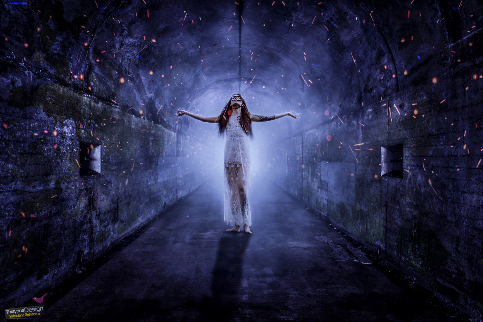 ženy, bílé šaty, ruce, jiskří, světla