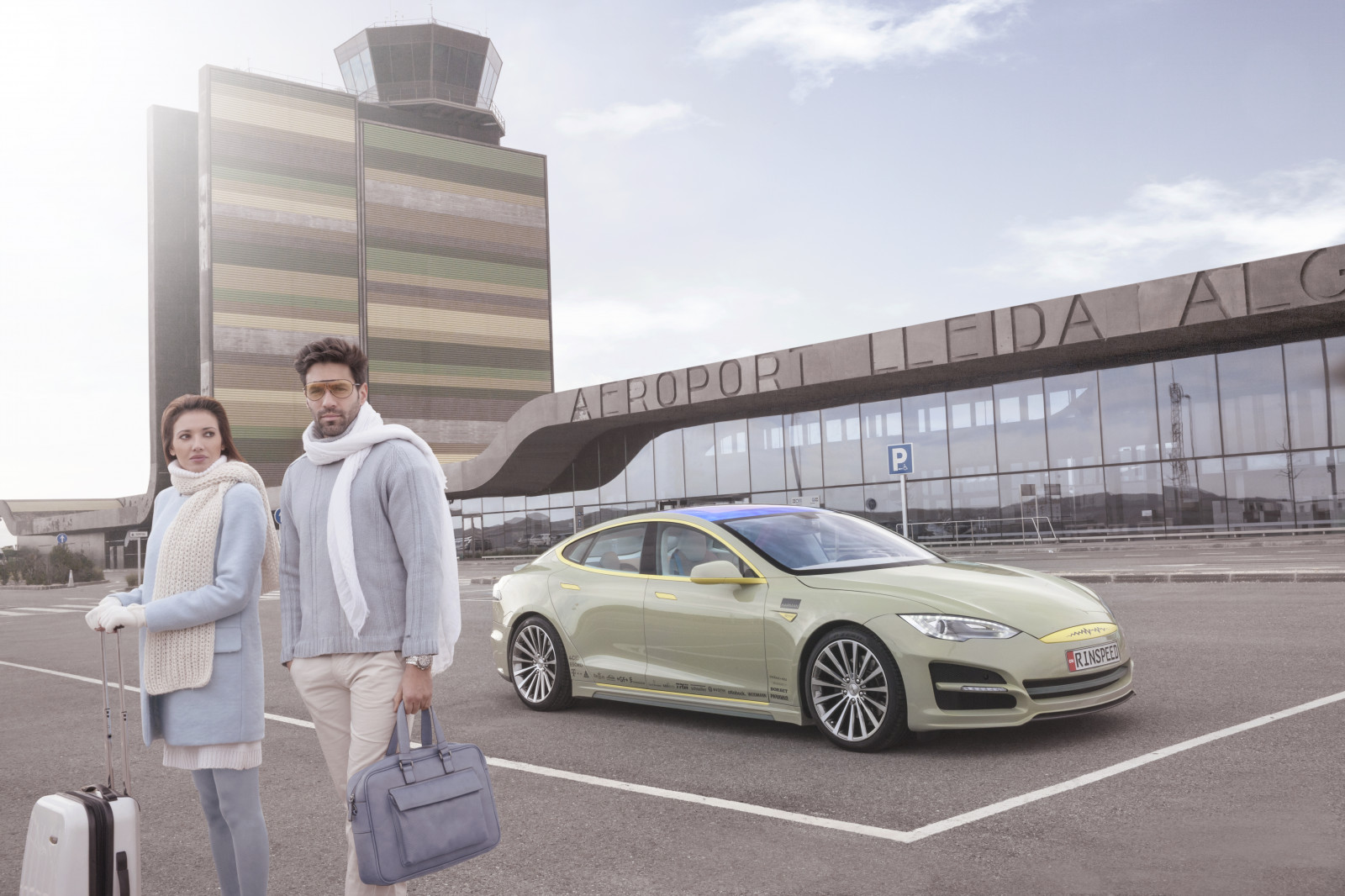 auto, vozidlo, sportovní auto, 2015, limuzína, netcarshow, netcar, obrázky vozidel, photo auto, kolo, Rinspeed, Xchang E concept, superauto, pozemní vozidla, automobilového designu, automobilový exteriér, automobil make, luxusní vůz, rodinný vůz, výkonné auto