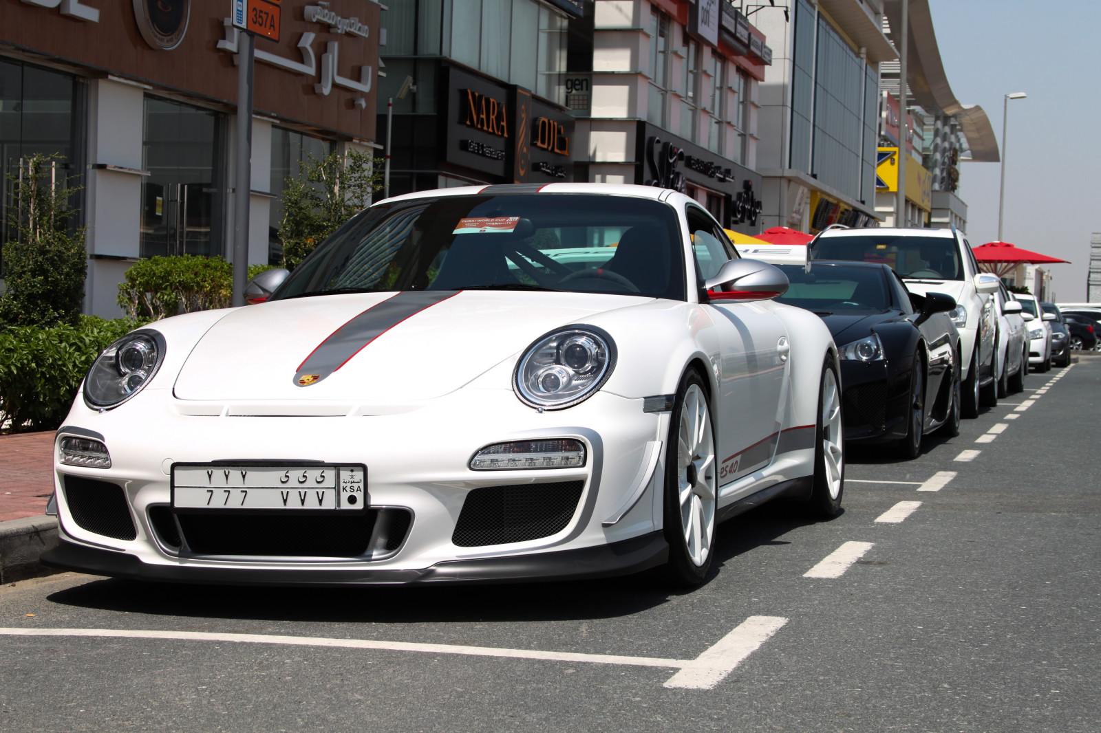 bílý, západ slunce, ulice, auto, vozidlo, silnice, Supercars, Německo, Kánon, Porsche, technika, luxus, dubaj, pruhovaný, Porsche 911, sportovní auto, pruhy, kupé, Konvertibilní, Porsche 911 GT3, výkon auta, Hypercar, parkoviště, Porsche Carrera GT, Němec, Emirates, Porsche 911 GT2, GT3, 911, antický, Krásná, kolo, cars, design, Autoshow, Napájení, dráha, Bestie, okraj, superauto, rychle, Arab, skvělý, póza, šílený, sval, saúdská, worldcars, třída, turbo, carporn, matný, uhlík, canoneos1100d, combo, rušič vztlaku, Trackday, Porsche 911, pozemní vozidla, automobilového designu, automobilový exteriér, luxusní vůz, rodinný vůz, nárazník, kompaktní vůz, motorové vozidlo, osobní luxusní automobil, městské auto, střední velikost auta, semiš, auto part, Spojené arabské emiráty, uhlíkové vlákno, mattewhite, dubaimall, bhp, gamechanger, thedubaimall, shaikhzayedbinsultanalnahyanroad, Porsche911gt3, Porsche911gt3rs40, Shaikhzayedroad, Království Saúdské Arábie, Alainclass, Alainclassmotorů, Barcoderestaurant, automotive wheel system