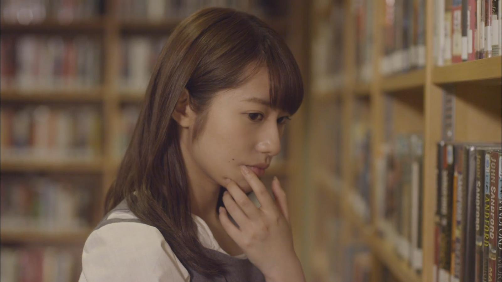 ženy, model, portrét, odvrátila, dlouhé vlasy, bruneta, asijský, vlasy, rukou na obličej, knihovna, Osoba, kůže, Nogizaka46, dívka, krása, oko, žena, momentka, účes, lidských pozice, portrétní fotografie, focení, hnědé vlasy