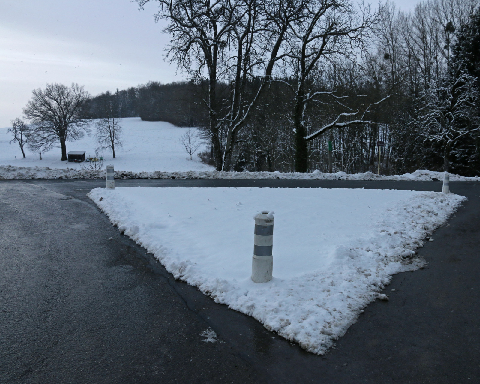 krajina, voda, nebe, sníh, zima, silnice, led, mráz, trojúhelník, Francie, zmrazení, neige, strom, hiver, blanc, vánice, Chablais, Horní Savojsko, Carrefour, Orcier, Jouvernaisinaz