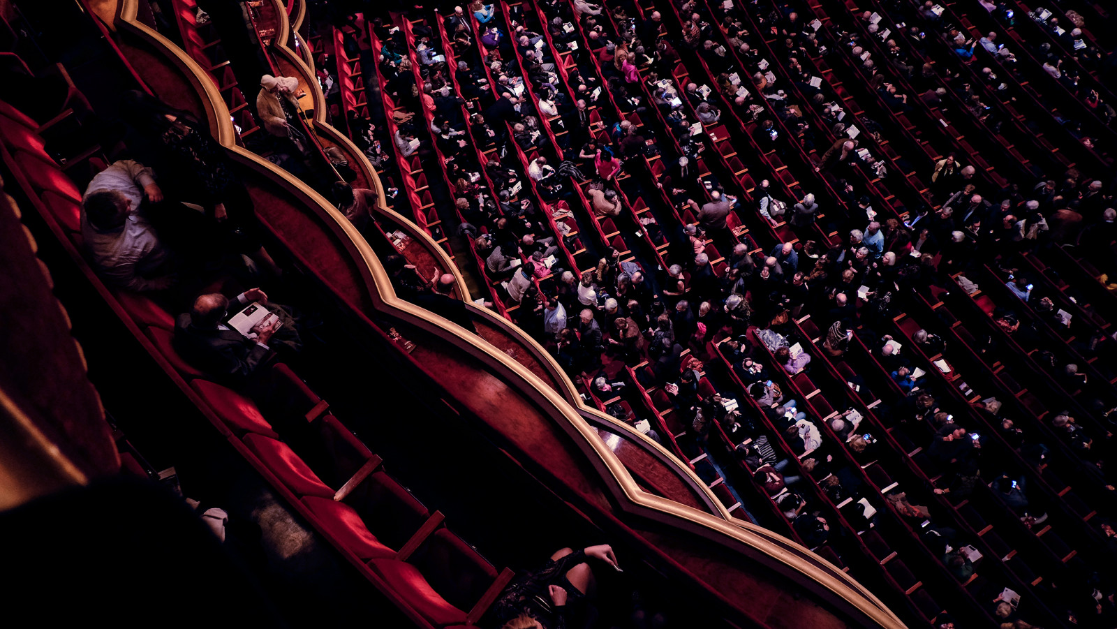 Wallpaper people, city, urban, balcony, USA, audience, 2013, fujifilm, entertainment, watching