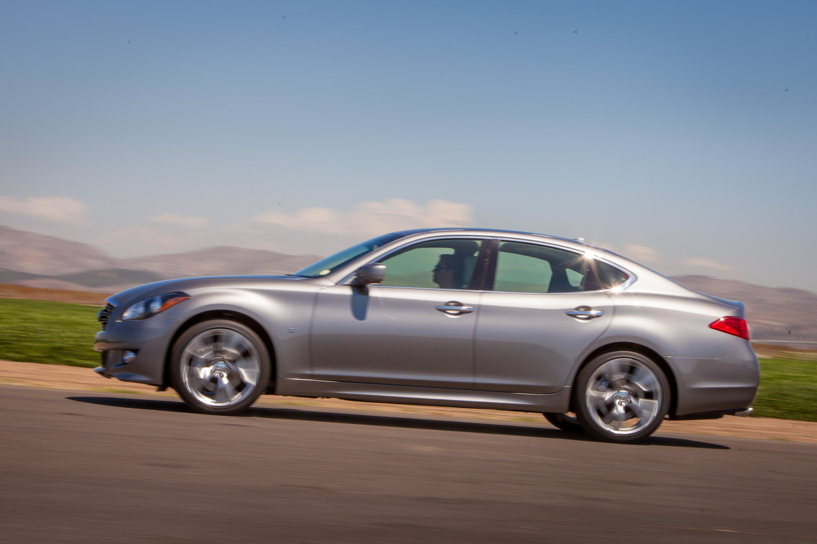 รถ, ยานพาหนะ, รถสปอร์ต, Infiniti, ซีดาน, netcarshow, netcar, ภาพรถยนต์, ภาพรถ, 2016, Q70 3 7, ล้อ, ขอบ, ยานพาหนะบก, การออกแบบยานยนต์, ภายนอกยานยนต์, รถยนต์ทำ, รถหรู, รถหรูส่วนบุคคล, รถผู้บริหาร, เซอแดงกีฬา, infiniti m