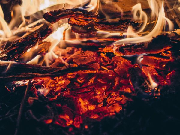 bonfire,embers,fire