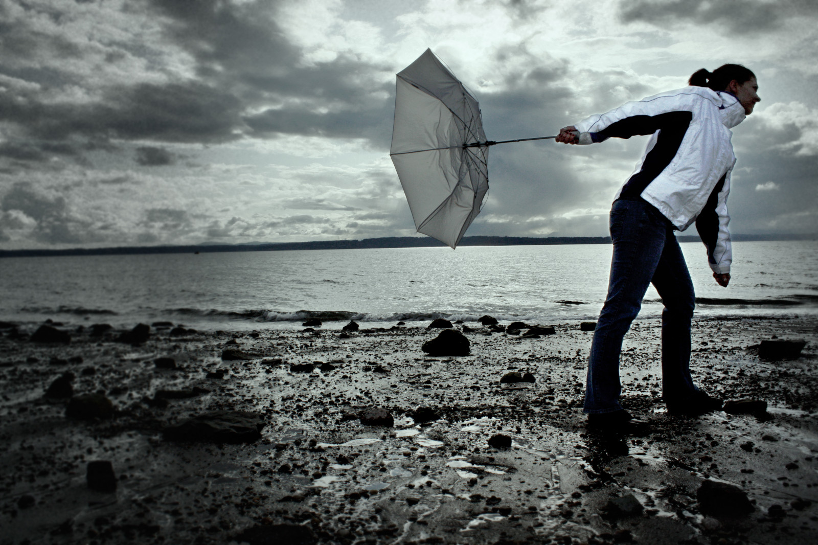 bianca, nero, monocromo, mare, acqua, fotografia, spiaggia, ombrello, ventoso, Seattle, emozione, suono, d'oro, Esplorare, oceano, onda, me, fotografia, giardini, oscurità, ispirato, Immagine, auto ritratto, 365 giorni, bianco e nero, fotografia in bianco e nero, servizio fotografico, puget, Ballard, Montine, Rotersand, io amo questo