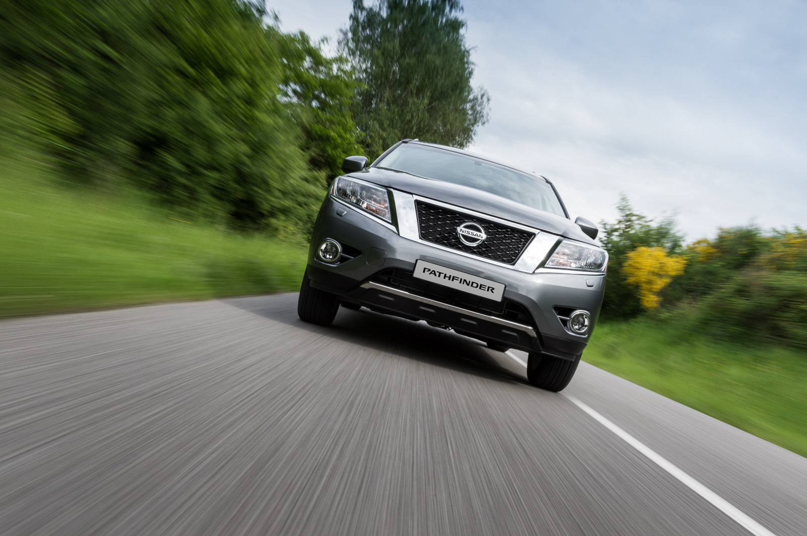 auto, veicolo, Nissan, netcarshow, netcar, immagini di auto, auto foto, 2016, ruota, Pathfinder versione russa, veicoli terrestri, design automobilistico, esterno automobilistico, marca di automobile, paraurti, crossover SUV, Sport Utility Vehicle, griglia, vettura di medie dimensioni, Compact SUV