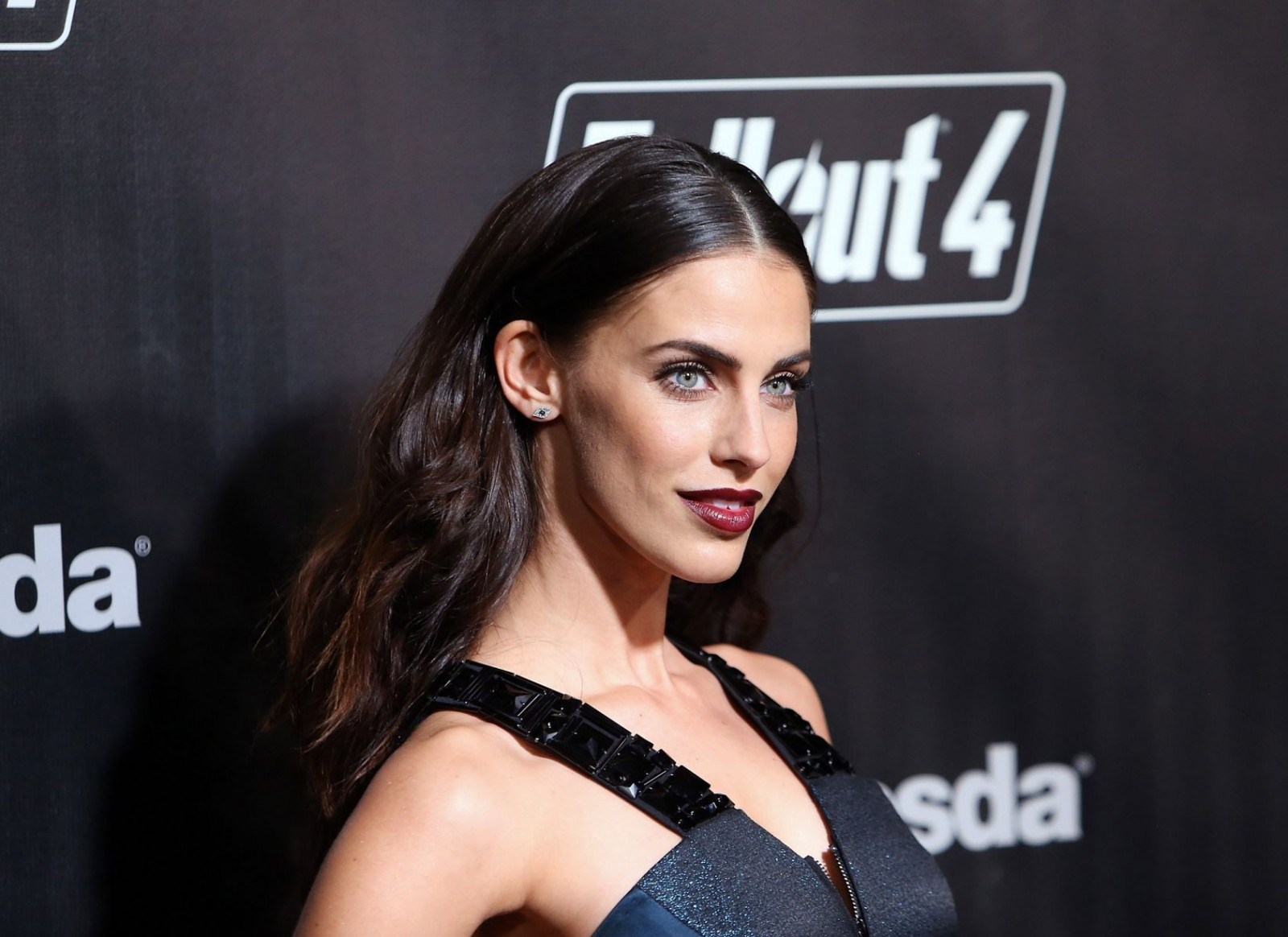maquette, cheveux longs, brunette, chanteur, actrice, cheveux noirs, mode, cheveux, La personne, Supermodel, Jessica Lowndes, beauté, Coiffure, séance photo, cheveux bruns, abdomen, Chanteur compositeur