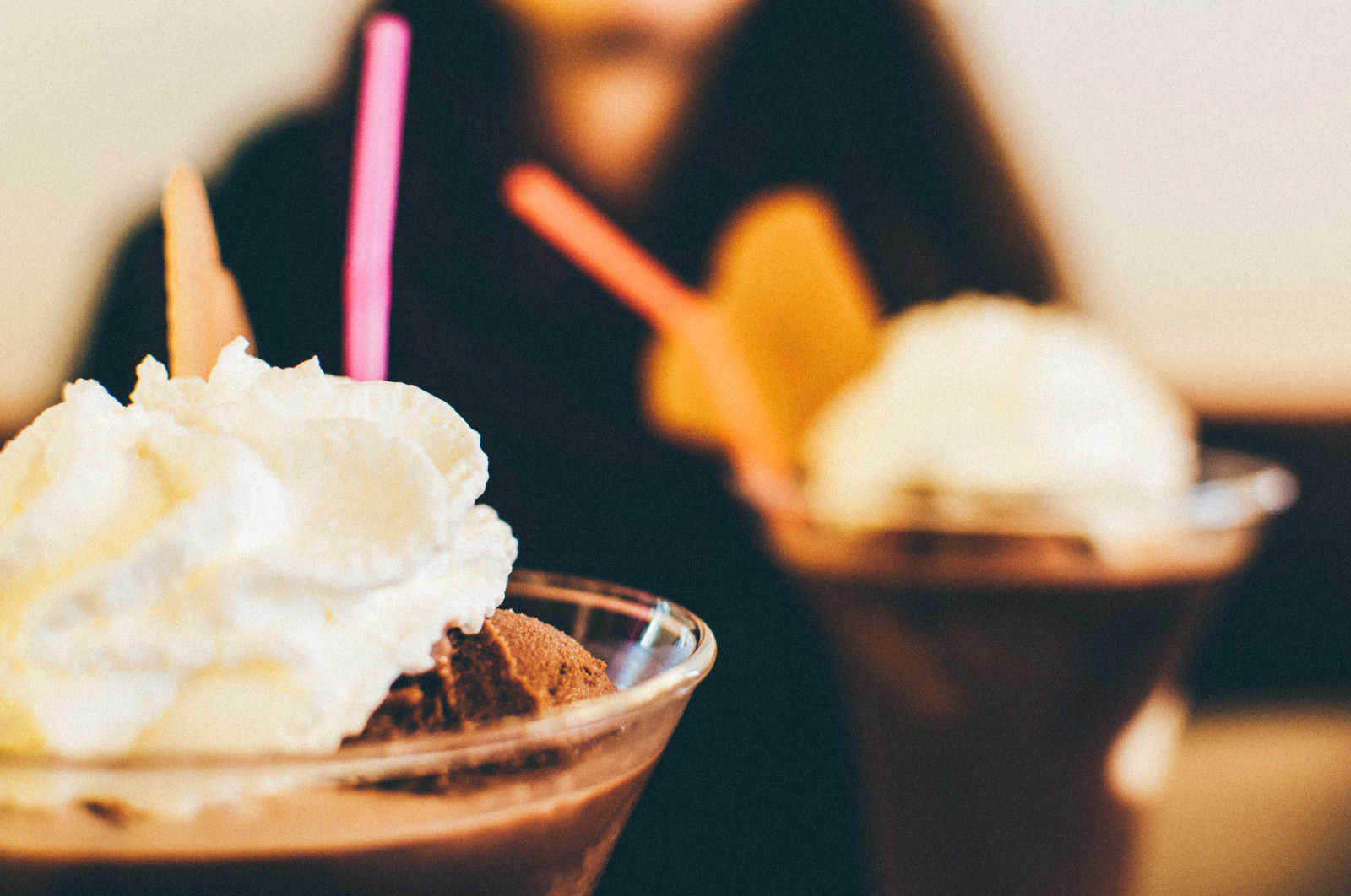 mennesker, mad, is, drikke, Tyskland, flødeis, søde sager, morgenmad, bokeh, Europa, chokolade, dessert, Europa, bagning, gelato, pige, kvinde, deutschland, måltid, Følelse, sødme, fad, fremstille, smag, mejeriprodukt, achterbahnm dchen, rheinlandpfalz, rhinelandpalatinate, Kirn