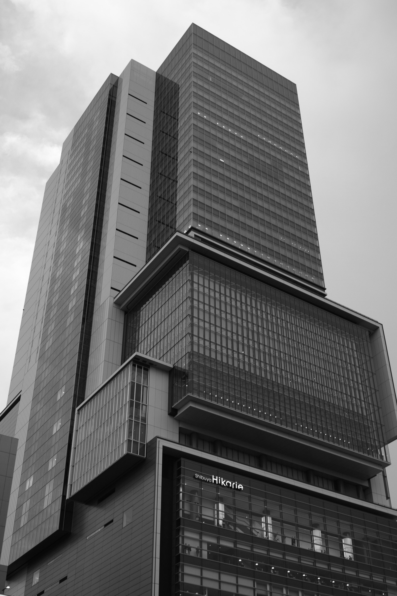 nero, monocromo, architettura, costruzione, casa, grattacielo, Torre, Quattro, Tokyo, Shibuya, centro, design, sigma, dp, DP2, dp2quattro, dp2q, professionale, facciata, quartier generale, area urbana, bianco e nero, fotografia in bianco e nero, Zona residenziale, palazzone, brutalismo