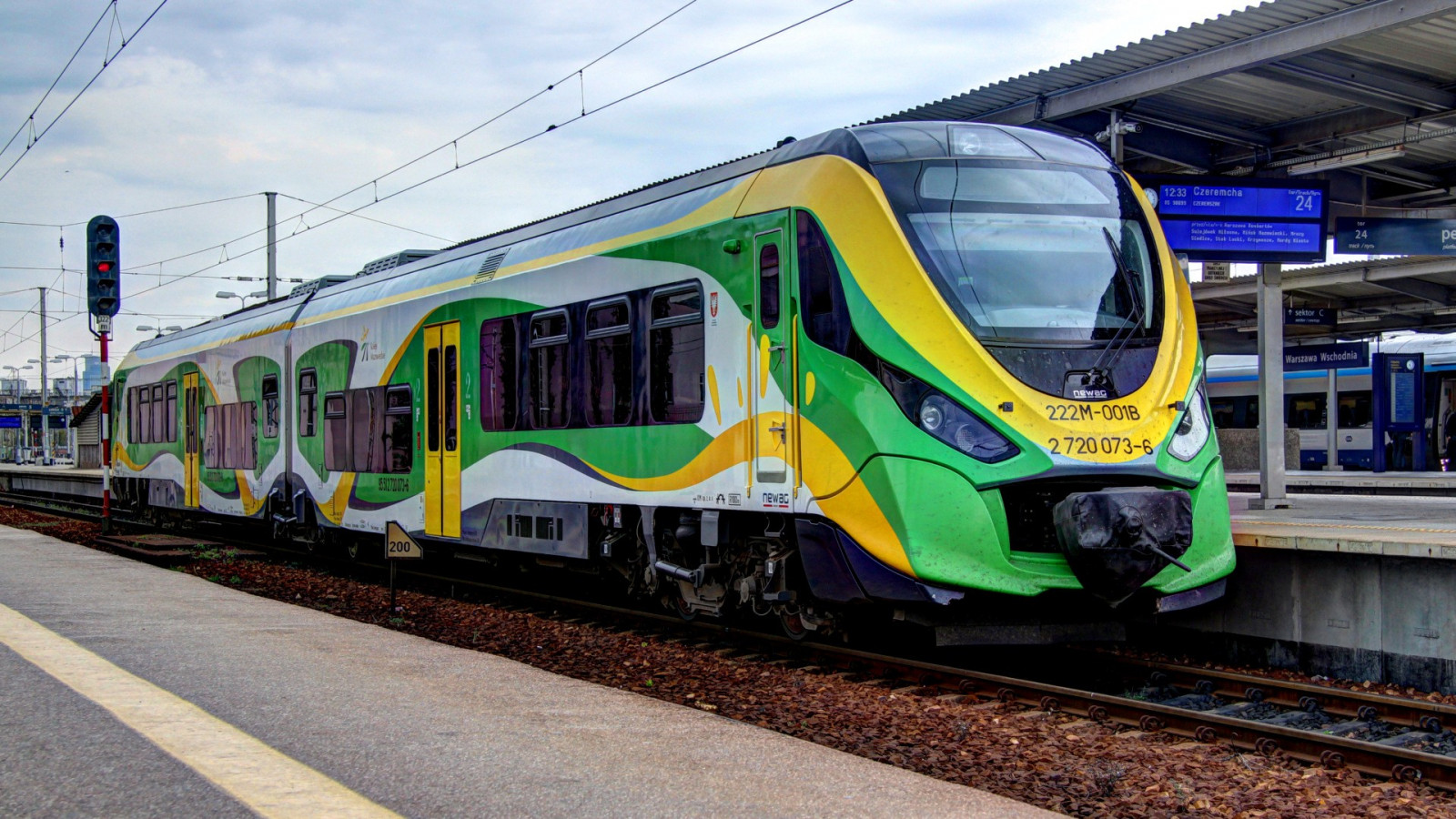 ยานพาหนะ, รถไฟ, โปแลนด์, สถานีรถไฟ, ขนส่ง, หัวรถจักร, ไฟฟ้า, ผู้โดยสาร, ติดตาม, ปริมณฑล, ยานพาหนะบก, การขนส่งสาธารณะ, การขนส่งทางรถไฟ, หุ้นรีด, รถโดยสาร, รถราง