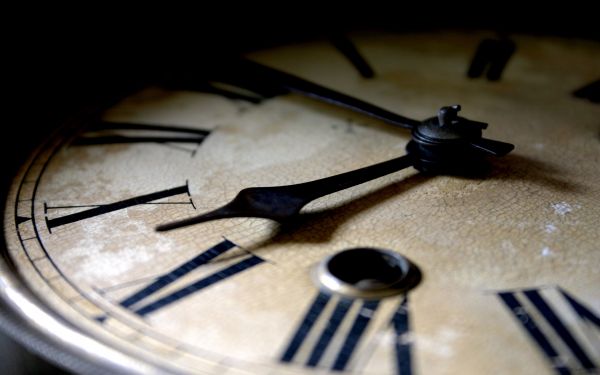 hands,clock,white,black,old,font