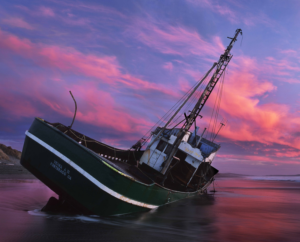 verna, 2, rybolov, loď, trauler, starý, zelená, kov, vrak, pláž, vrak, losos, zátoka, Sonoma, hrabství, Kalifornie, pobřeží, písek, mokrý, Surfovat, vlny, barva, svítání, západ slunce, růžový, RZ67, Velvia, PROVIA, E100, ráno, večer, vinárna, záliv