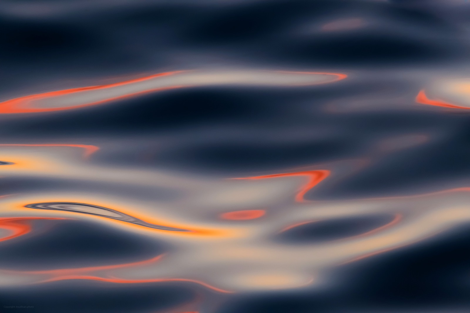 tramonto, astratto, acqua, natura, minimalismo, rosso, riflessione, giallo, blu, sera, onde, porto, arancia, struttura, atmosfera, Canada, Toronto, novembre, Ontario, increspature, 2016, leggero, colore, centro, giorno, colori, teleobiettivo, artistico, all'aperto, ora d'oro, onda, al di fuori, porto, dettaglio, linea, oscurità, sfondo, canon6d, sunsetlight, immagine dello schermo, Lago Ontario, sfondo del computer, atmosfera della terra, fenomeno geologico, fotografia macro, chiaro e scuro, harbourfront, tamron150600, NiceLight, tensione superficiale, 3exp