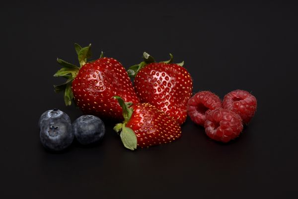 blueberries,raspberries,berries,strawberries