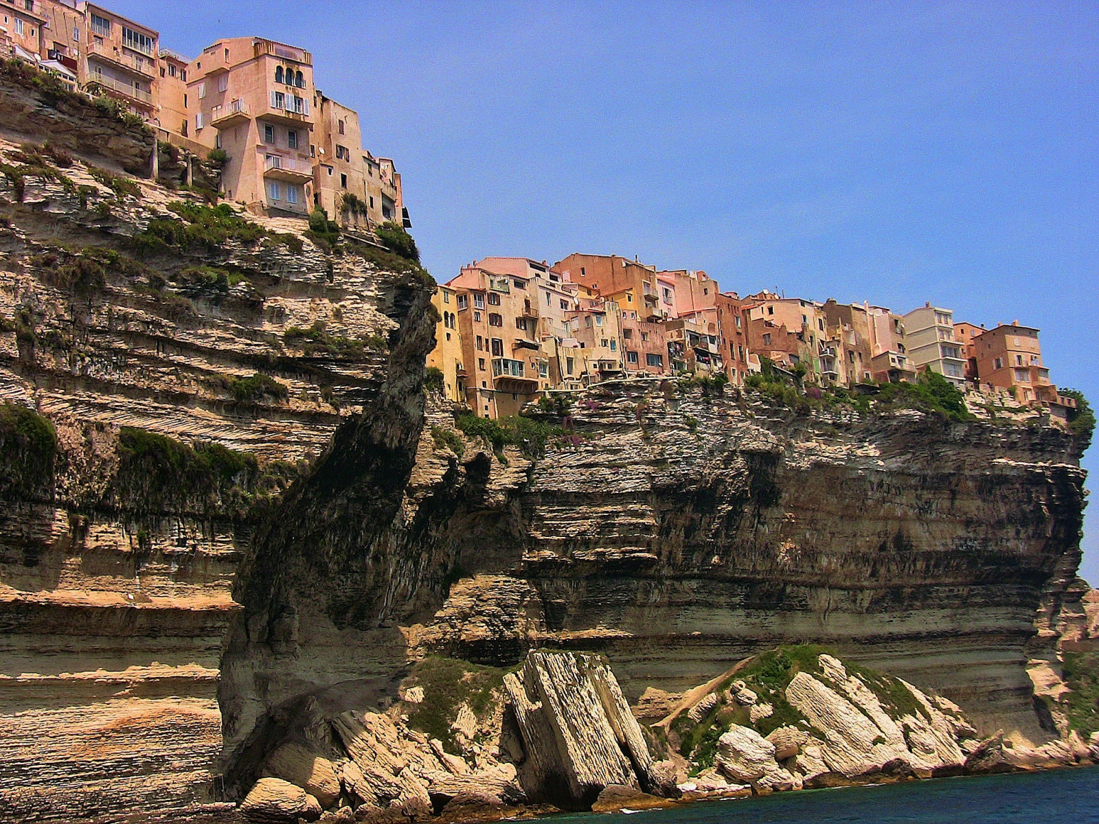 mare, roccia, cielo, Turismo, villaggio, costa, scogliera, storia, struttura, Francia, rovine, Corsica, Formazione, Terreno, viaggio, Esplorare, mar, textur, Insel, Corse, ile, Isola, cavalla, bonifacio, Mittelmeer, Frankreich, viaggi, Urlaub, meer, reisen, effecte, isola, Korsika, corsicaisland, geologia, storia antica, sito storico, sito archeologico, patrimonio dell'unesco, fortificazione, Klippe, Klippen, promontorio, scarpata, affioramento, Bunifaziu, Hafenstadt, Mediterranea, S dkorsika, Oberstadt, Kalksteinfelsen, Kalksteinplateau