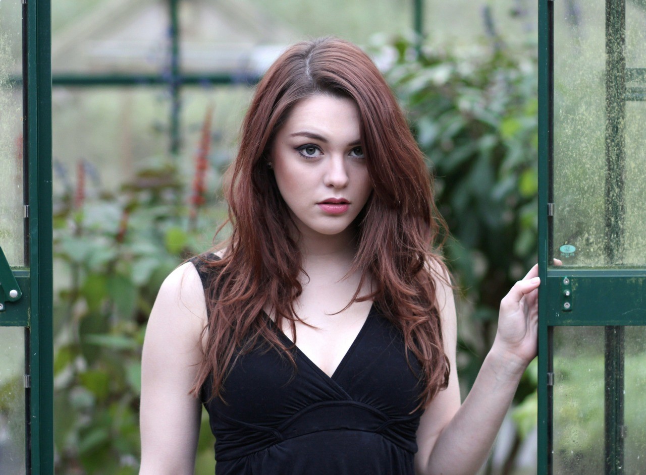 Wallpaper Model Long Hair Dress Imogen Dyer Fashion Person Skin wallpaper-model-long-hair-dress-imogen-dyer-fashion-person-skin