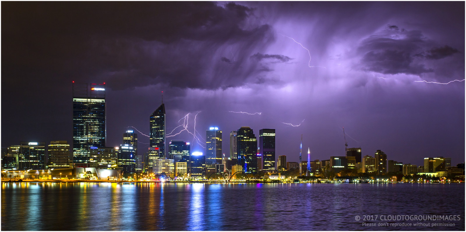 město, panoráma města, noc, voda, odraz, nebe, Blesk, bouřka, panoráma, mrakodrap, večer, Kánon, atmosféra, soumrak, Austrálie, metropole, půlnoc, Perth, elektřina, Šroub, mrak, centrum, počasí, cbd, mezník, 5dmarkiii, během dne, buňka, 5D3, západní Austrálie, urban area, počítač tapeta, Metropolitní oblast, panelový dům, 1740mml