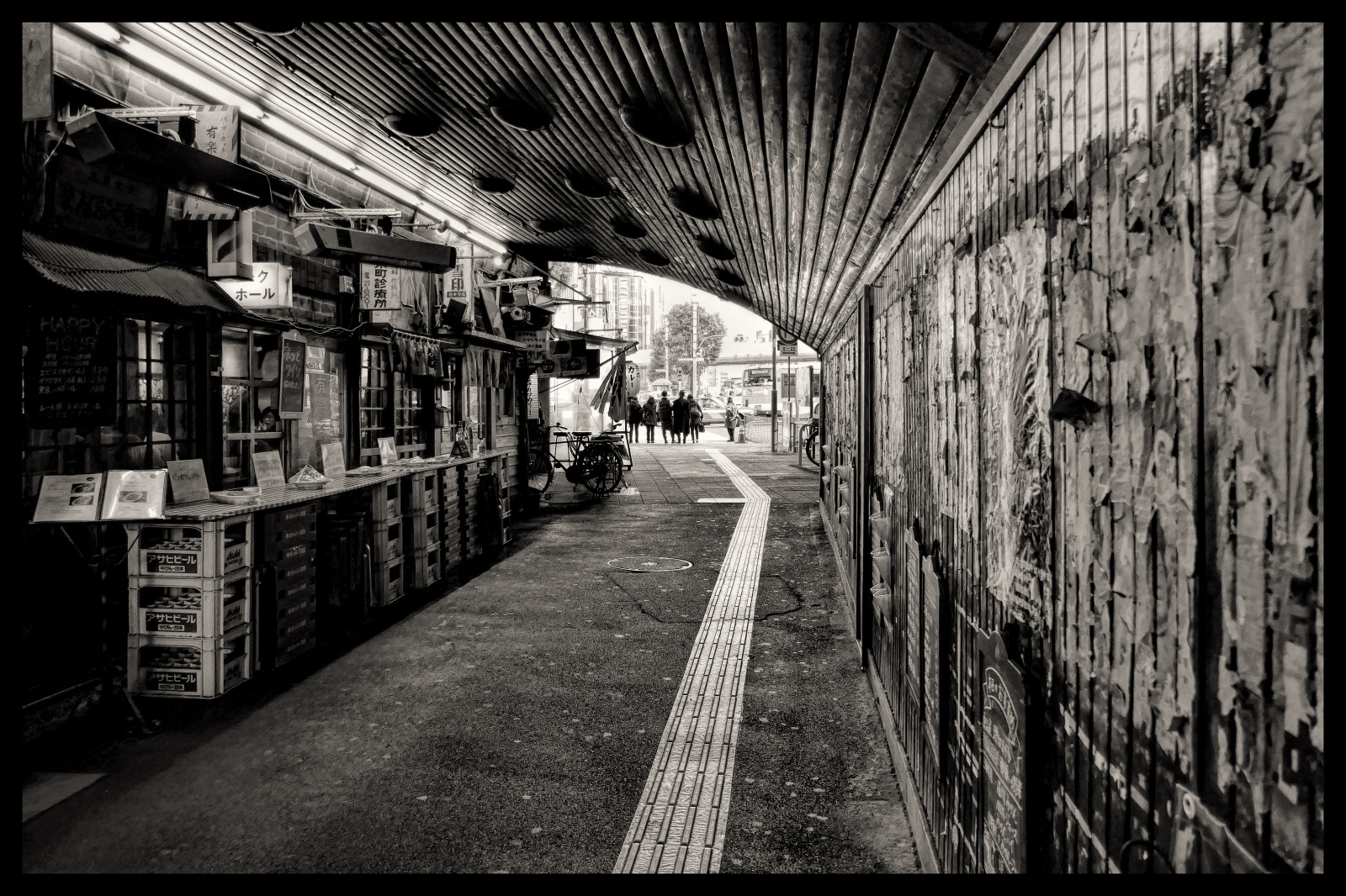 Panasonic, Dmctx1, Photoshop, Prvky, Topas, Tokio, metropolitní, lumix, Zs100, Tz100, živobytí, domů, kolo, tělesné, Černá, bílý, černobílý, město, ulice, život, dojem, Černý a bílý, fotografie, okraj, Černá bílá, streetphotography, restaurace