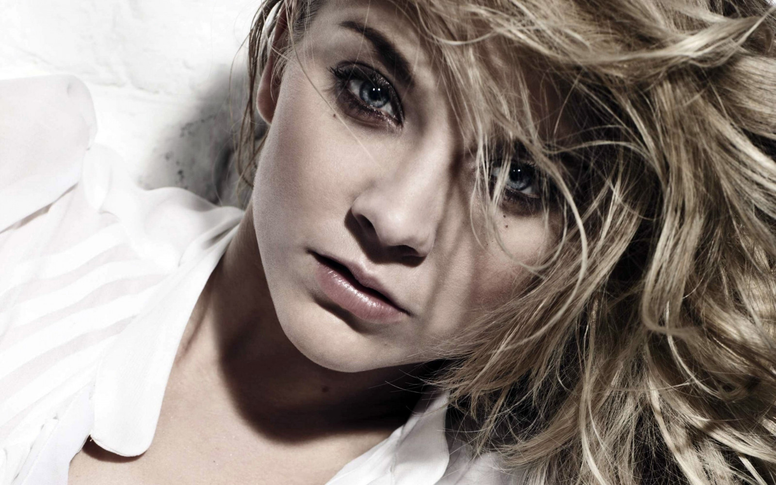 ใบหน้า, ผู้หญิง, ขาวดำ, โมเดล, แนวตั้ง, ดวงตา, ผมยาว, สีน้ำตาล, การถ่ายภาพ, ผมสีดำ, ริมฝีปาก, แฟชั่น, ผม, Natalie Dormer, คน, ผิวหนัง, หัว, นางแบบ, หญิงสาว, ความงาม, ตา, ผู้หญิง, ผู้หญิง, สีบลอนด์, ทรงผม, ดำและขาว, ถ่ายภาพขาวดำ, การถ่ายภาพบุคคล, การถ่ายภาพ, ผมสีน้ำตาล, ศิลปะ, อวัยวะ, ใกล้ชิด