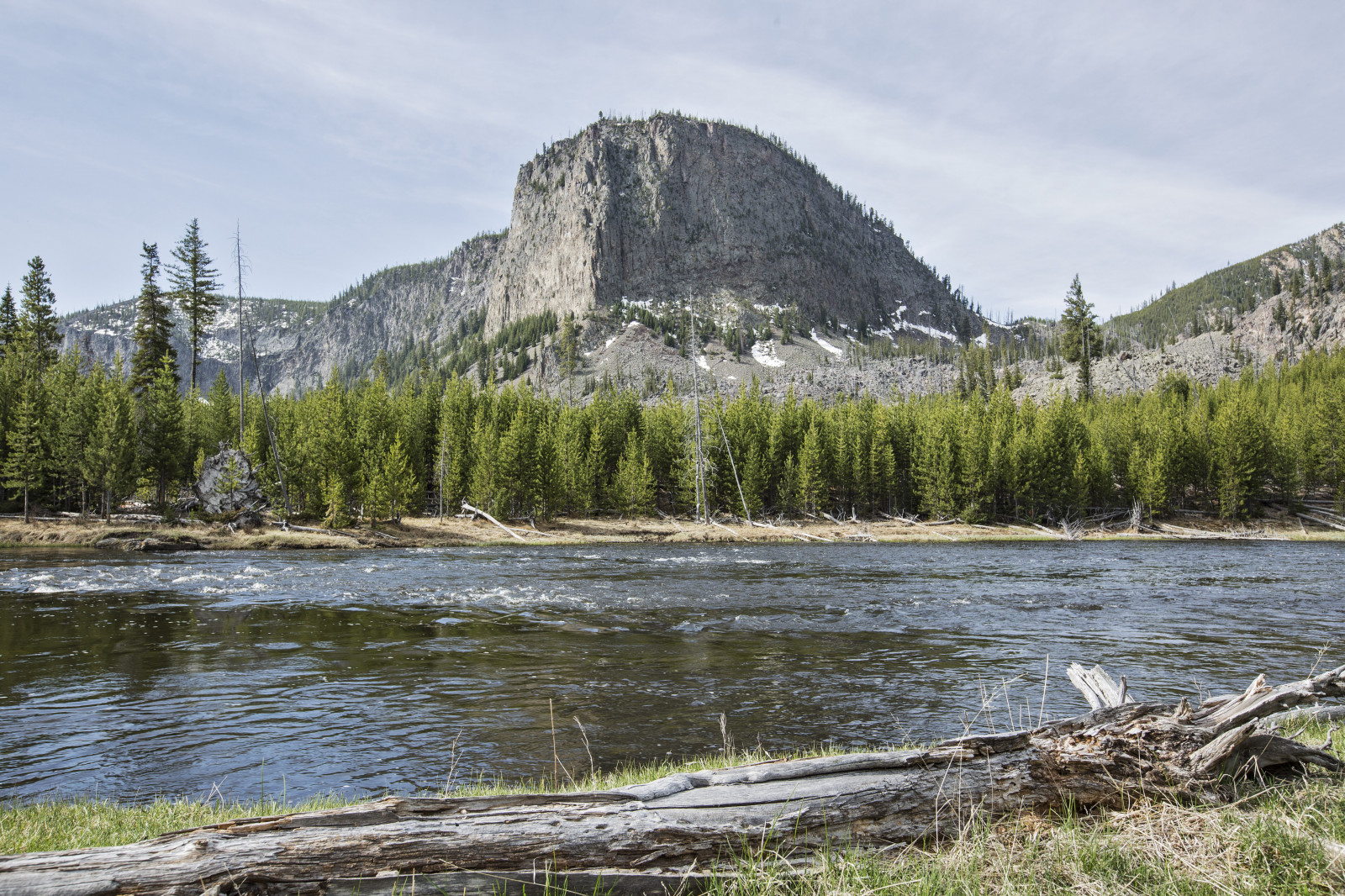 Příroda, divočina, voda, hora, horských reliéf, odraz, strom, přírodní rezervace, řeka, jezero, nebe, národní park, Skála, banka, biome, krajina, proud, geologie, fluvial landforms of streams, tráva, zátoka, mount scenérie, pohoří, zima, spruce fir forest, rostlina, vodní tok