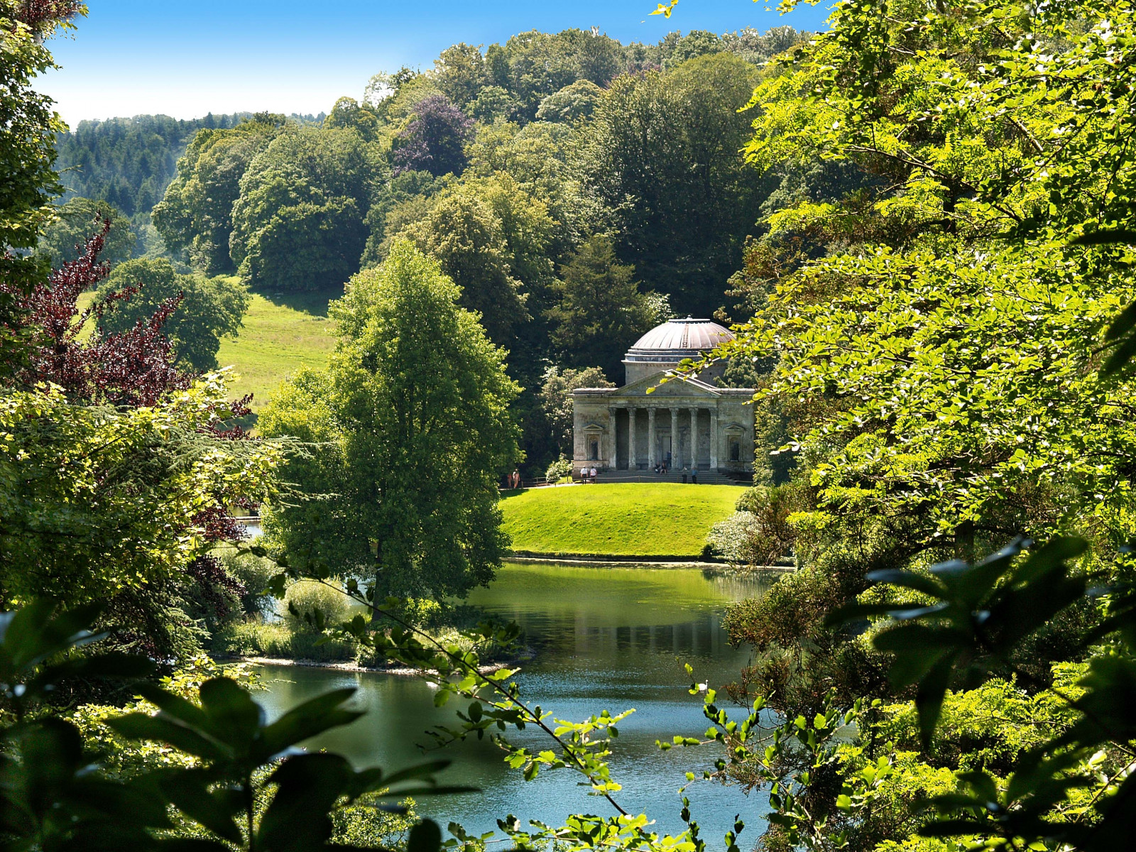stromy, krajina, zahrada, jezero, voda, Příroda, odraz, tráva, nebe, park, zelená, Anglie, řeka, super hrdina, rybník, jaro, banka, mount scenérie, majetek, strom, podzim, list, květ, rostlina, flóra, panteon, vodní tok, vegetace, nádrž, anawesomeshot, abigfave, diamondclassphotographer, blueribbonwinner, Wiltshire, biome, keř, Botanická zahrada, terénní, bigmomma, gamewinner, pregamesweepwinner, Stourheadhouse, Favorit, 549, Stourheadgardens, 549land, national trust for places of historic interest or natural beauty