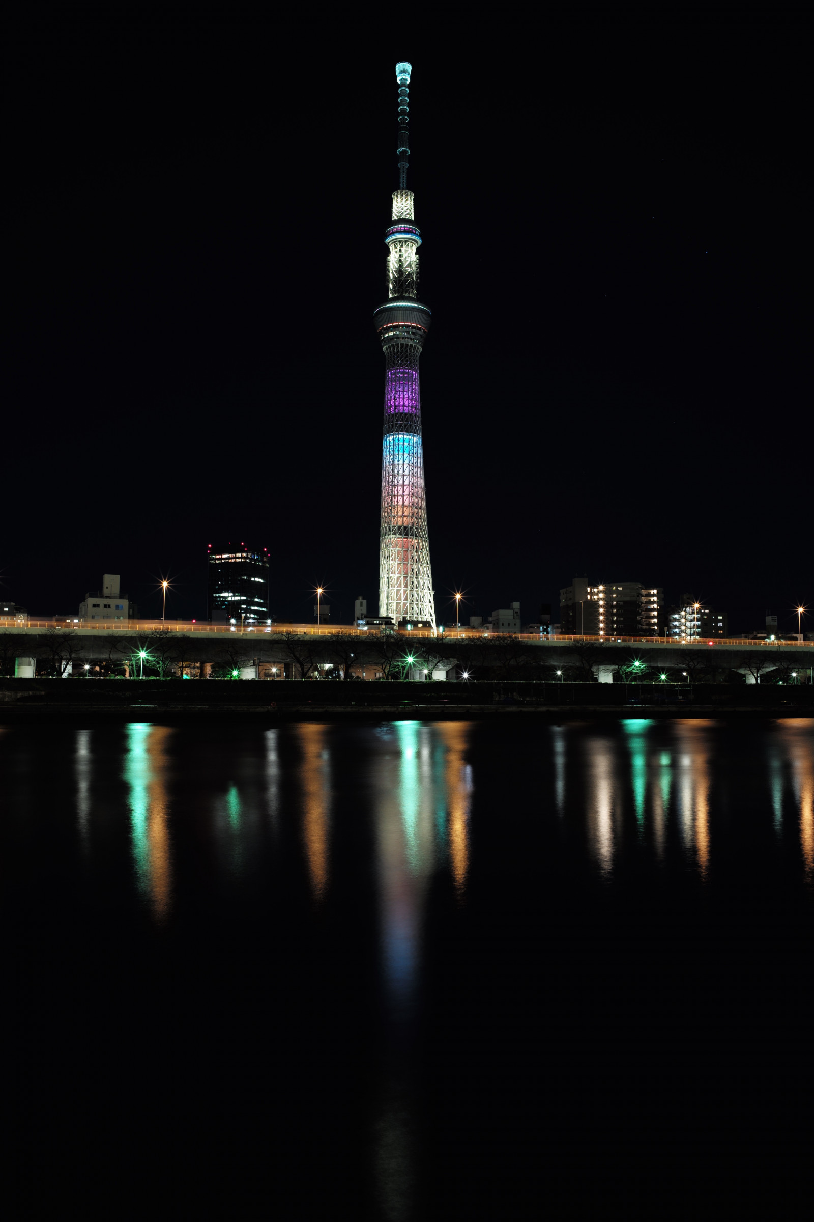 město, panoráma města, noc, architektura, odraz, panoráma, mrakodrap, večer, věž, soumrak, Leica, Tokio, M, Skytree, světlo, osvětlené, osvětlení, osvětlení, tma, mezník, Tokyo Sky Tree, typ240, lovelychocolat, summedriver, ELMARIT, elmarit12828asph, Atmosféra Země