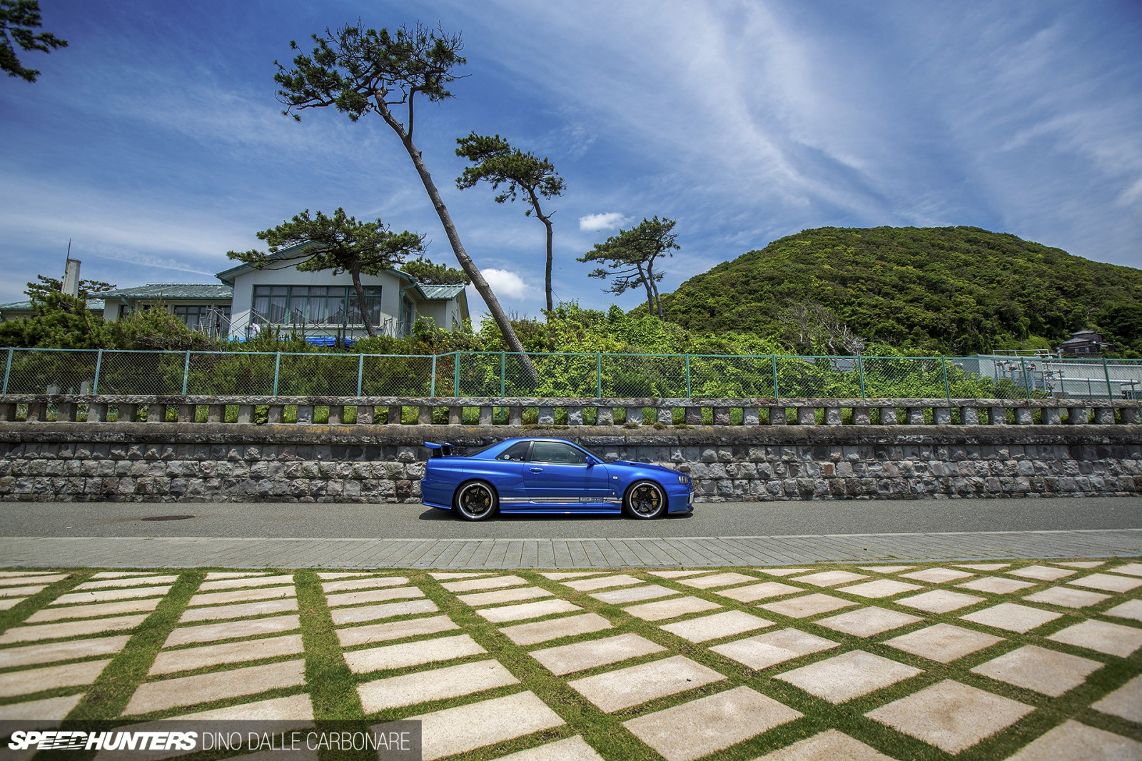 auto, vozidlo, Nissan, stadión, Nissan Skyline, Speedhunters, struktura, Skyline R34, superauto, Snímek obrazovky, obytný prostor, sportovní dějiště, automobil make, luxusní vůz, závodiště