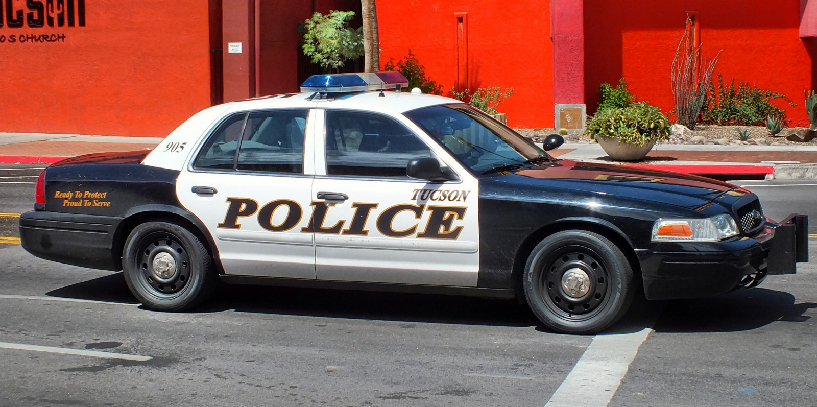 ถนน, เมือง, การท่องเที่ยว, สีน้ำเงิน, เบา, สีแดง, แอริโซนา, ส้ม, สหรัฐอเมริกา, สีขาว, ดำ, ฟอร์ด, สี, รถ, Rouge, เรา, ดำขาว, ทูซอน, 911, ตำรวจ, วิกตอเรีย, bleu, fujifilm, มงกุฎ, 905, วีรบุรุษ, กรณีฉุกเฉิน, ร่อง, บลัง, ลาดตระเวน, เทศบาล, ตำรวจ, lightbar, ตำรวจรับรู้