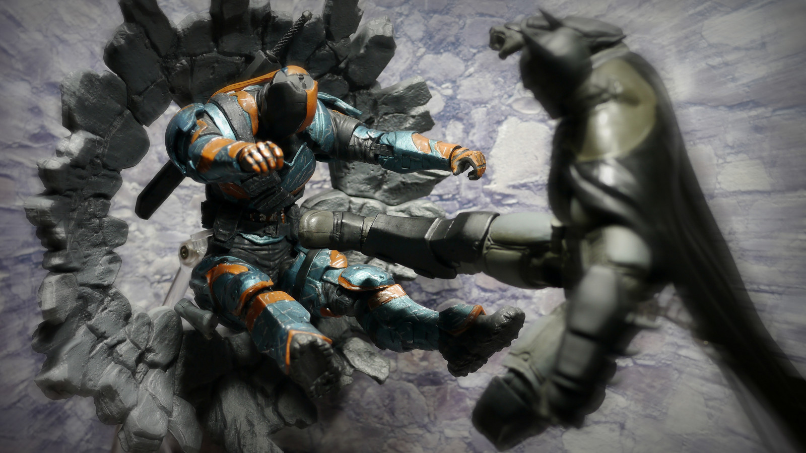 komiks, hračky, Šedá, DC, akce, Bruce, wayne, dopad, postava, Bat-man, Wilson, účinek, sběratelské, původ, Bandai, Slade, Arkham, Deathstroke, Tamashii