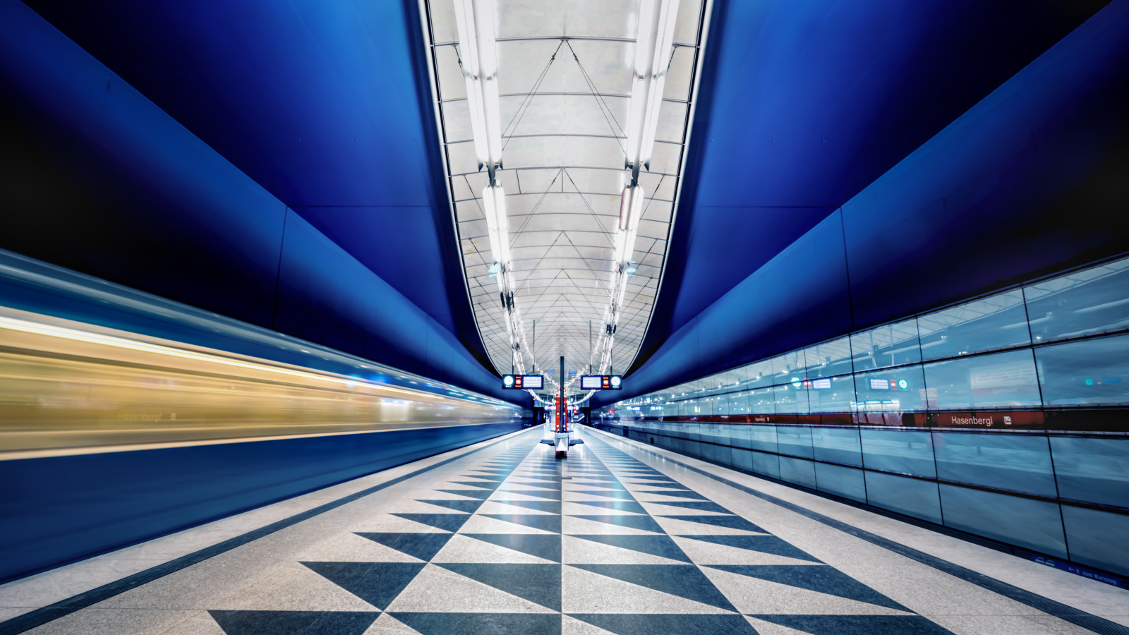 arkitektur, bygning, himmel, symmetri, blå, Tyskland, moderne, geometri, linjer, undergrundsbane, München, metropol, Bayern, metro, underjordisk, struktur, infrastruktur, vinkel, 2017, KUNST, lys, station, linje, Ubahn, architektur, geometrie, dagtimerne, rør, byområde, computer tapet, hovedstadsområde, dagslys, architecturephotography, munchen, symmetrie, offentlig transport, metrostation, metrostation, depthobsessed, publicstation, fixed link