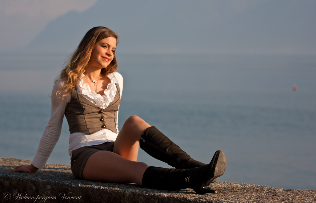 2012, březen, Lutry, suisse, Švýcarsko, švýcarský, Vaud, vd, Kanton, Kánon, eos, 40d, val Rie, canoneos40d, sigma, sigmalens2470mmf28, objektiv, město, život, svět, monde, soutěžit, femme, dívka, žena, dáma, f Minit, ženskost, feminin, krása, krasavice, kráska, jolie, Krásná, elegán, složení, inspirace, výraz, model, modele, Tvář, portrét, tvář, jambes, nohy, pařáty, podpatky, boty, bottes, couleurs, barvy, sbor, tělo, krátký, půvab, režim, simplicit, jednoduchost, jednoduchý, mléko, milenka, jezero, střílet, natáčení, ciel, nebe, vincentwo