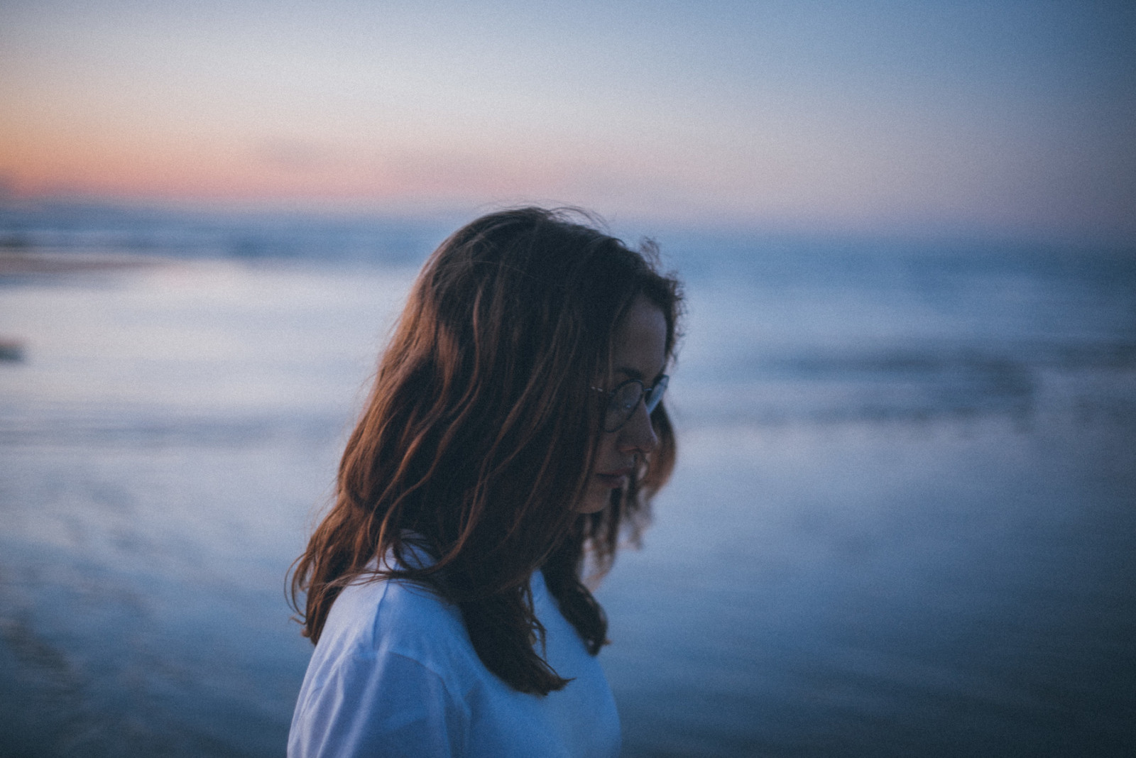 mlha, dlouhé vlasy, Studený