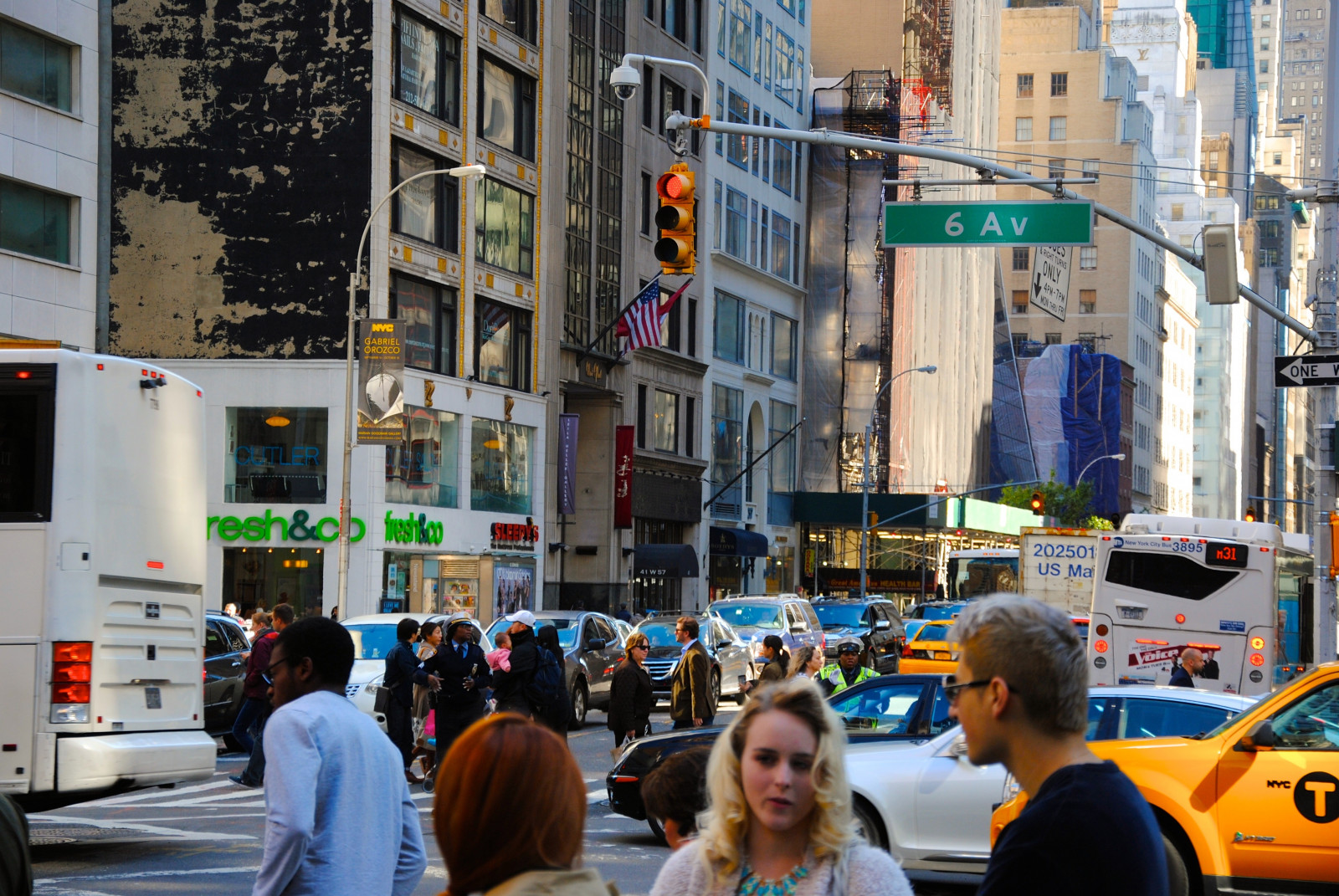 město, ulice, panoráma města, silnice, Cestovní ruch, Manhattan, nakupování, infrastruktura, pěší, barva, centrum, budovy, newyork, cars, midtown, 6thavenue, avenueoftheamericas, dav, urban area, lidské osídlení, sousedství