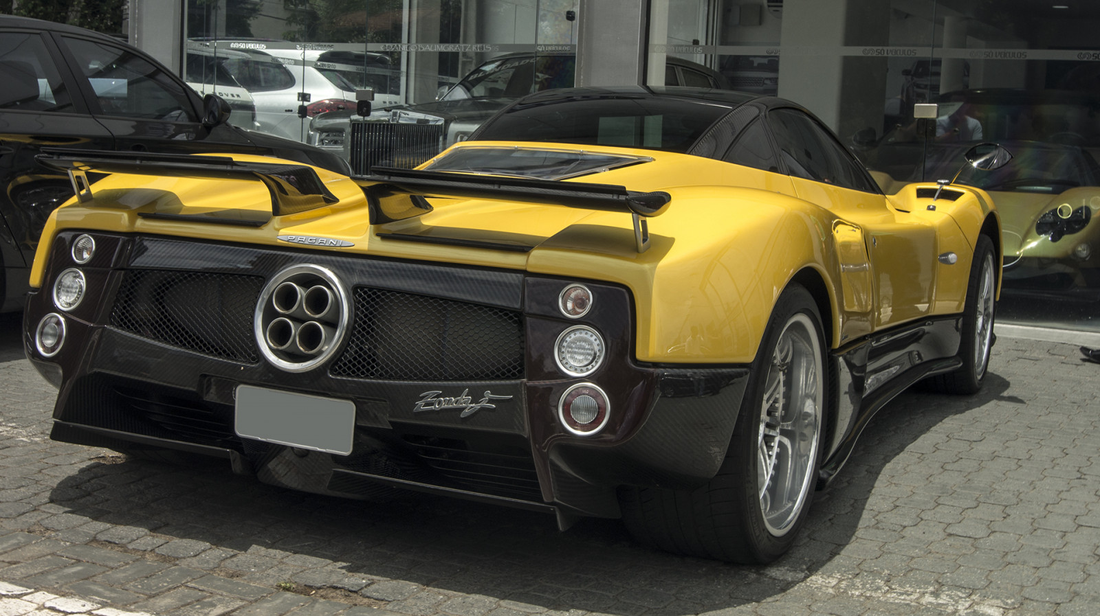 auto, vozidlo, žlutý, Sony, sportovní auto, Pagani, Pagani Zonda, výkon auta, Zonda, exotický, ultra, F, kolo, speciální, de, hyper, superauto, alfa, sp, SAMPA, uhlík, vlákno, edice, omezený, slt, amarelo, pozemní vozidla, automobilového designu, automobilový exteriér, závodní auto, motorové vozidlo, osobní luxusní automobil, závoďák, fc, Paulo, Sao, a33, cf, Fibra, Karbon, automotive wheel system