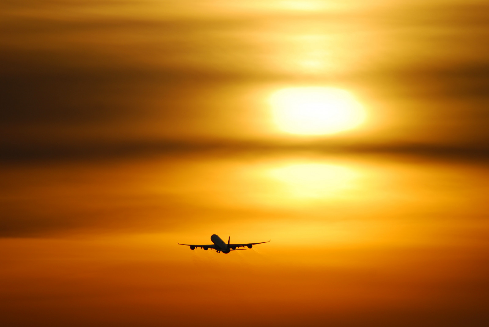 slunečnímu záření, západ slunce, odraz, nebe, mraky, letoun, letadlo, svítání, Frankfurt, žlutý, večer, ráno, slunce, horizont, atmosféra, soumrak, světlo, svítání, čára, křídlo, anawesomeshot, Flugzeug, aplusphoto, colourartaward, grouptripod, Atmosféra Země