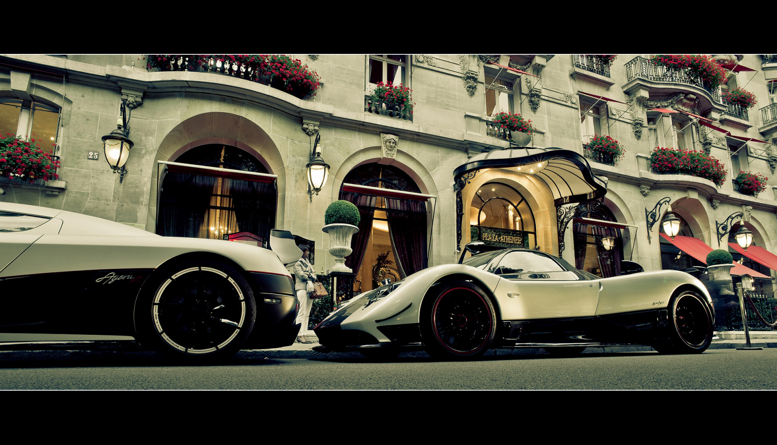 arkitektur, bil, køretøj, superbiler, Hotel, mode, Sony, luksus, Frankrig, Paris, ramme, sportsvogn, effekter, fransk, Koenigsegg, Pagani, Zed, Lightroom, ydeevne bil, Max, Zonda, Minolta, Dior, R, 100, cinque, Klein, celine, fullframe, flickr, udsigt, fuld, refleksioner, hjul, biler, Agera, valentino, plaza, reflets, klassisk, martin, superbil, alfa, bedst, 24x36, 100commentgroup, louis, ringexcellence, wow1, wow2, 20mm, ISO200, mest, mara, historique, fave, luxe, faves, Voitures, sonyalpha, Sal, bildesign, automotive exterior, racerbil, prada, hpexif, francais, postproduktion, effets, A850, dslra850, Parisien, F110, vuitton, favoris, 100comment, alpha850, zedthedragon, Montaigne, Athenee, 0Sek, minolta20mmf28, 100coms, automotive wheel system