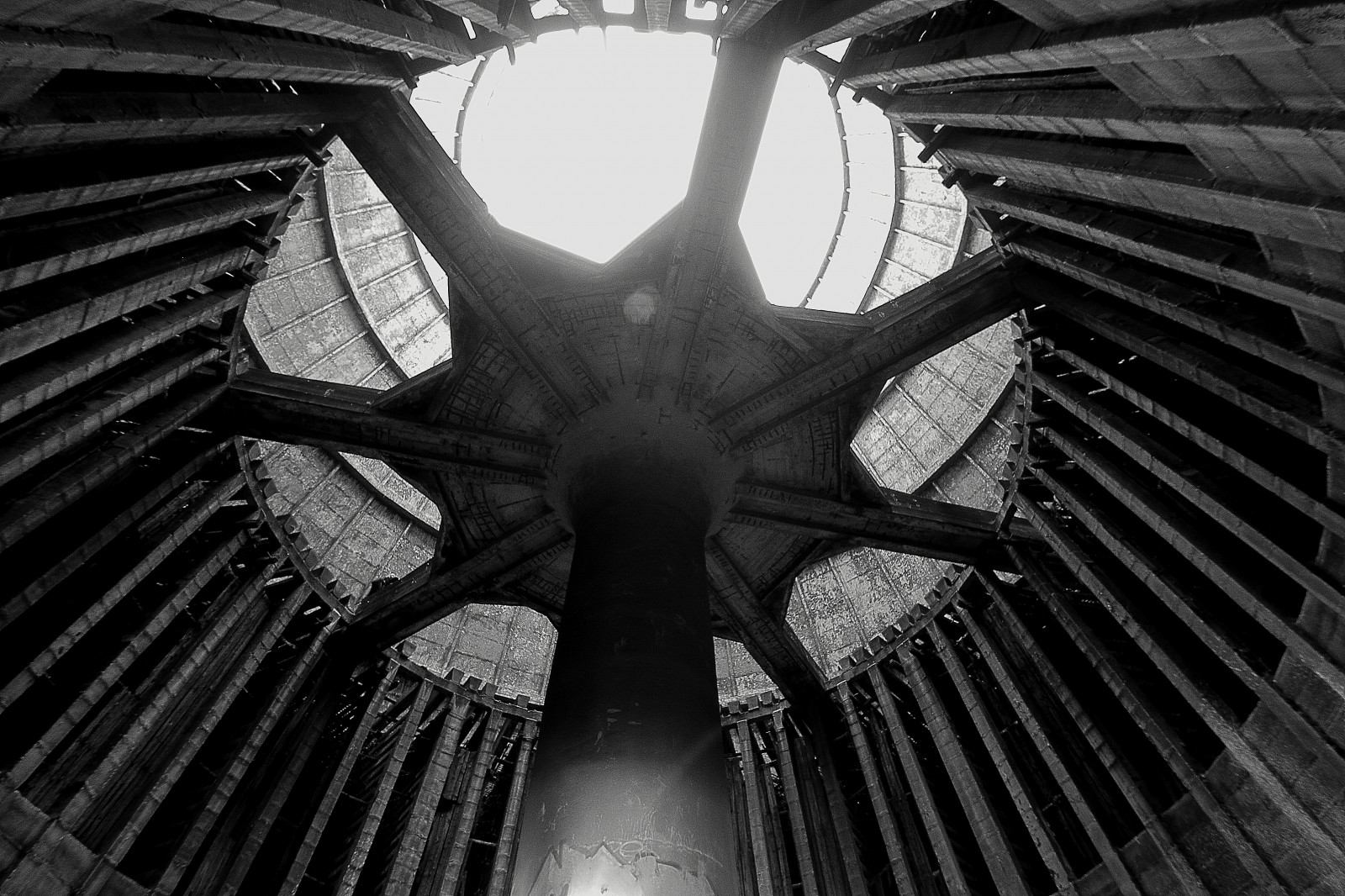 Černá, černobílý, architektura, městský, zřícenina, opuštěný, nebe, fotografování, symetrie, Kánon, svět, rozklad, průzkum, zřícenina, struktura, úhel, urbex, světlo, kolo, čára, tma, urbain, zřícenina, Báječné, 600D, noiretblanc, Černý a bílý, monochromatické fotografování, ruines, urbaine, opuštěni, abandonn e, Opustit, Explorerd, Photographeamateurnormand, Urbexexploredexploration, Ruinesabandoned, Apr s, Opuštěný, Abonne, Opuštěné vysvětlení, Ruinstaggraffitigraffitis, Trou, stock photography