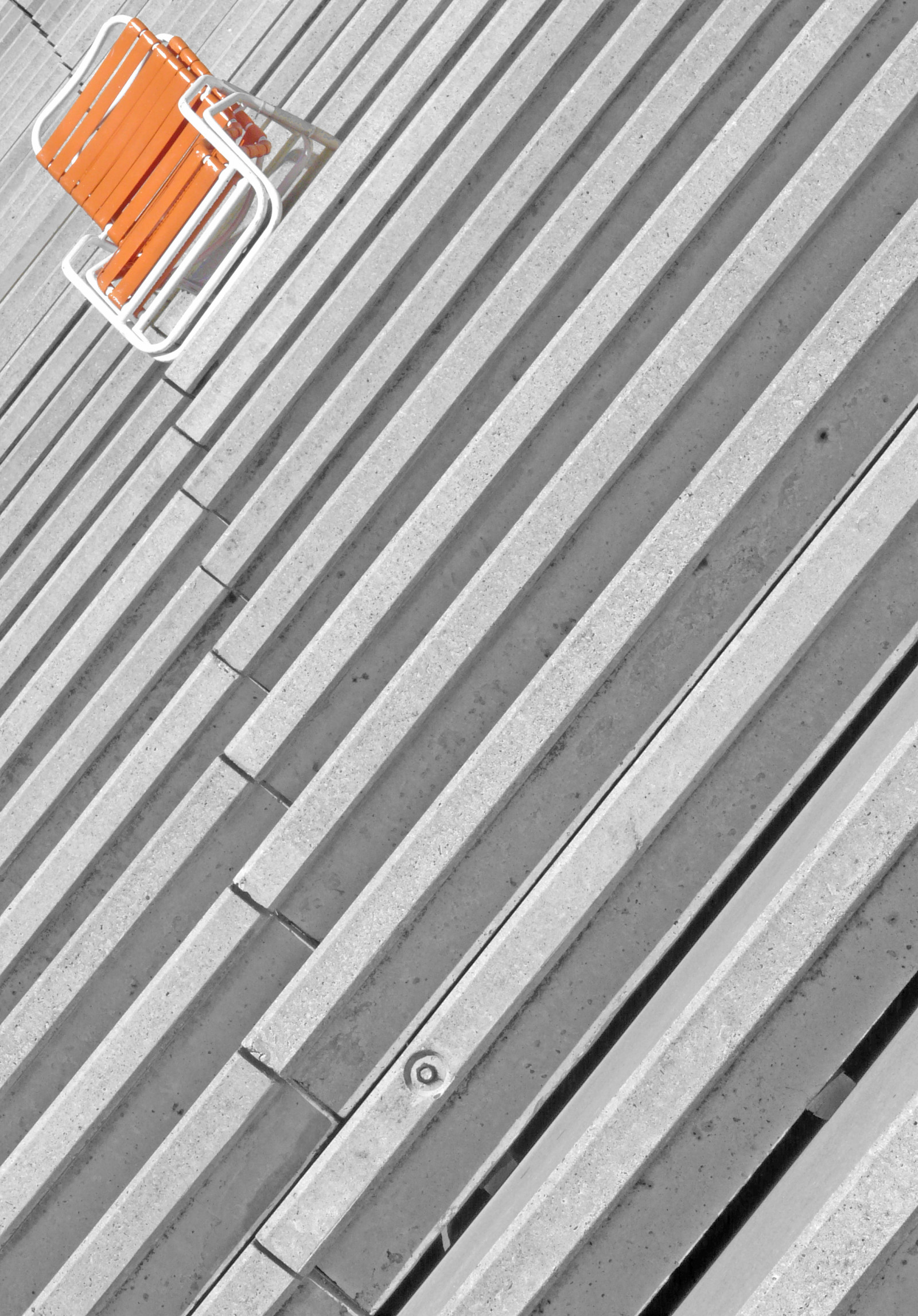 monocromo, legna, sedia, acciaio, modello, metallo, arancia, struttura, solitudine, Amsterdam, struttura, angolo, Materiale, pavimento, tetto, linea, abigfave, platinumheartaward, Naranja, soledad, bianco e nero, fotografia in bianco e nero, font, illuminazione diurna, silla, Renzo Piano, Oosterdok, diquedeloeste, sciencecenternemo, museodelaciencianemo