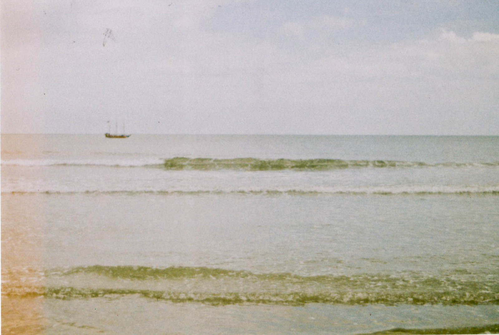 skib, hav, kyst, himmel, strand, blå, England, bølger, kyst, 35MM, vådområde, ocean, bølge, havet, film, Scarborough, marsk, NorthYorkshire, atmosfærisk fænomen, vind-bølge, Zenite, vadehavet