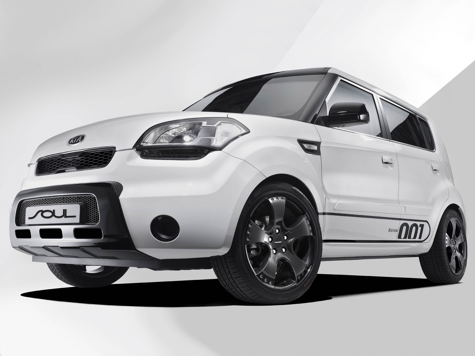 auto, vozidlo, 2013, Kia, netcarshow, netcar, obrázky vozidel, photo auto, kolo, Duše by Irmscher, pozemní vozidla, automobilového designu, automobilový exteriér, automobil make, luxusní vůz, nárazník, kompaktní vůz, městské auto, Kompaktní sportovní užitkové vozidlo, hatchback, motory kia, kia soul