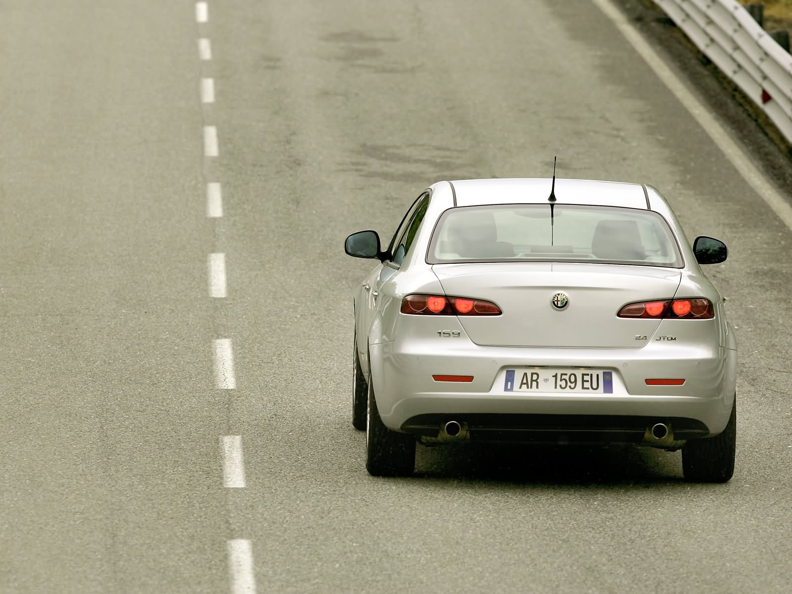 รถ, ยานพาหนะ, รถสปอร์ต, อัลฟาโรเมโอ, ซีดาน, netcarshow, netcar, ภาพรถยนต์, ภาพรถ, 2011, 159, ล้อ, ยานพาหนะบก, การออกแบบยานยนต์, ภายนอกยานยนต์, รถยนต์ทำ, รถหรู, รถครอบครัว, กันชน, รถผู้บริหาร, alfa romeo 159, อัลฟ่า romeo 166