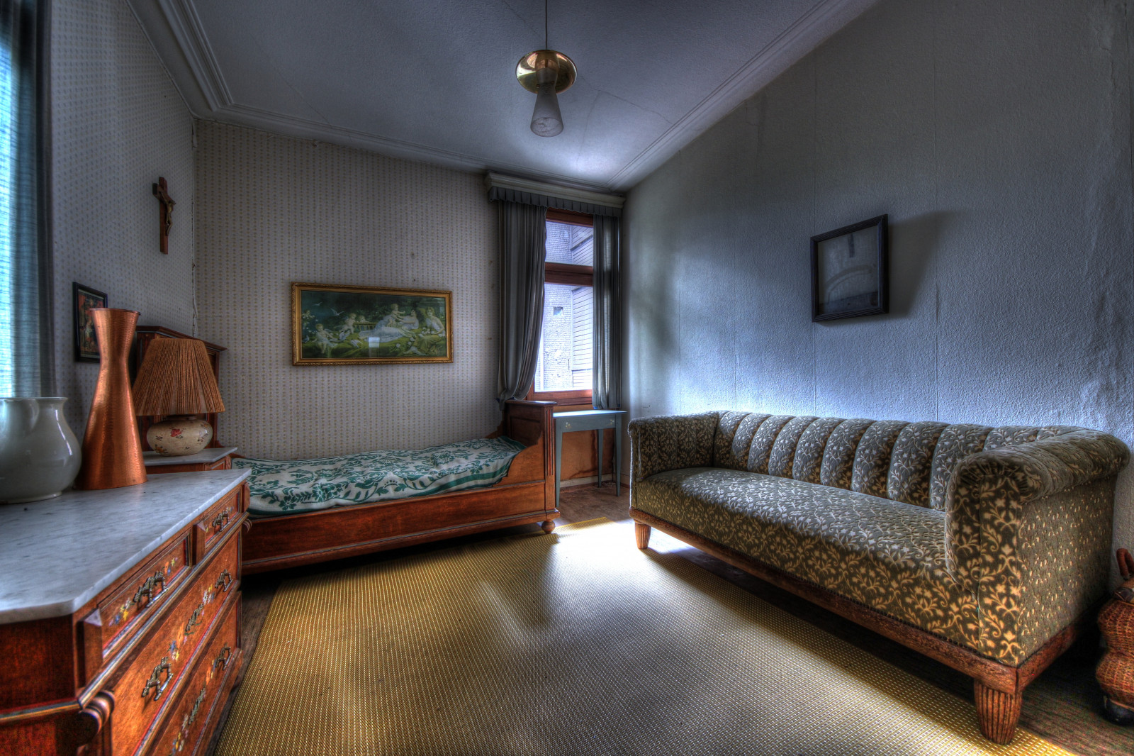 canape, gauč, Zimmer, chambre, postel, ložnice, urbex, městský, průzkum, urban exploration, urbanrequiem, Verlaten, verlassen, Ztracený, starý, rozklad, opuštěný, HDR, 600D, 816, abandonn, opuštěný, sigma, deutschland, Německo, Německo, hotel, j ger, lovec, lovci, huntershotel