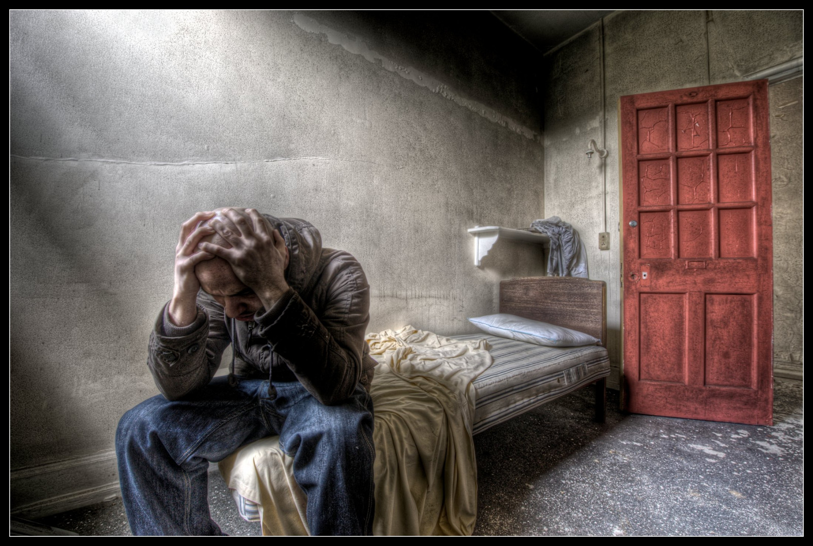 park, městský, hudba, západ, opuštěný, NEMOCNICE, osamělost, badatel, skupina, kapela, panika, kyčel, poskok, průzkumníci, průzkum, osamělý, azyl, rým, šarvátka, Posedlý, klaustrofobní, urbex, vězení, klaustrofobie, schizofrenie, Schizofrenní, Rhymeasylum, Psiklone