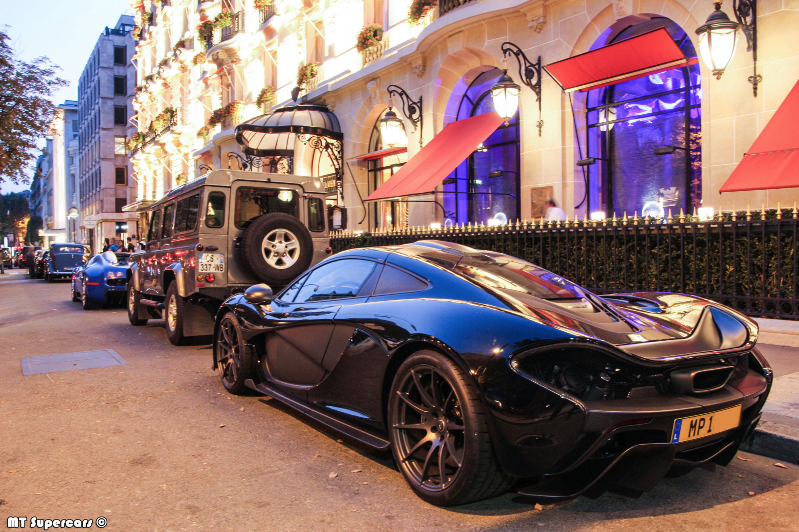auto, silnice, náměstí, letní, Černá, Paříž, Nizozemí, hračky, fotografování, Šedá, jeden, velký, gumák, mt, automotive, McLaren, milión, p, bilionář, p1, Supercars, na, , 2014, Pone, Athenee, Hyperauta, mtsupercars