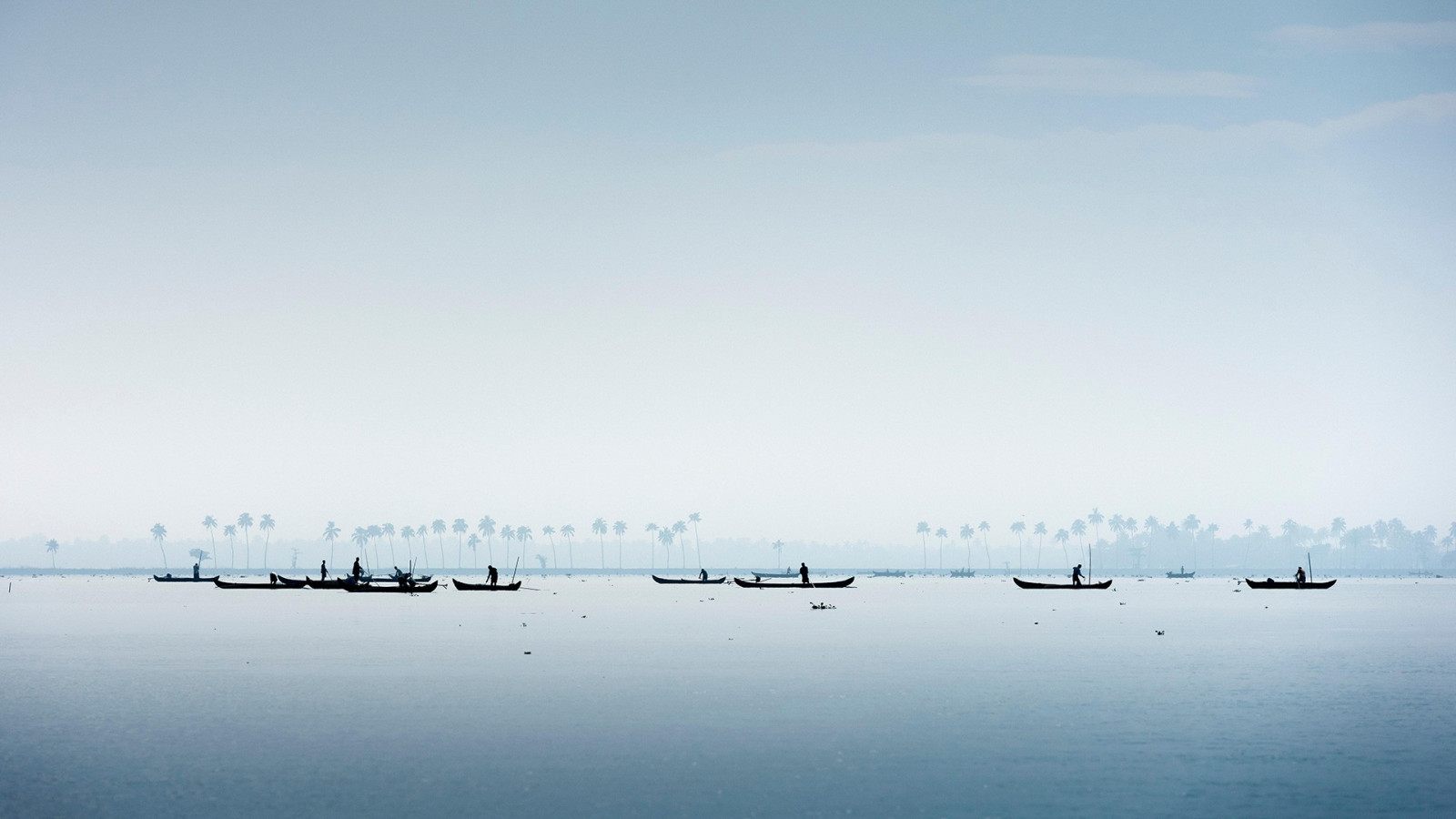 muži, krajina, loď, moře, záliv, jezero, voda, Příroda, odraz, nebe, vozidlo, silueta, mraky, Indie, svítání, led, ráno, mlha, palmy, jednoduchý, horizont, Arktický, soumrak, rybolov, rybář, mrak, svítání, oceán, 1920x1080 px, atmosférický jev