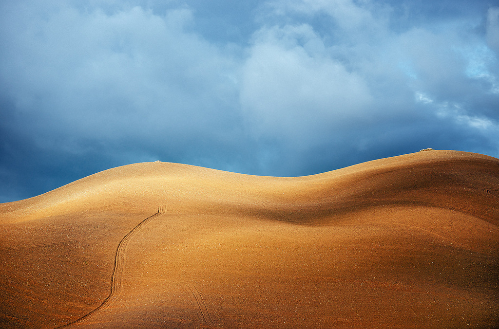 slunečnímu záření, krajina, temný, Itálie, abstraktní, kopec, Příroda, písek, nebe, stín, pole, mraky, Země, bouřka, kopce, ráno, vlny, hnědý, slunce, hospodařit, poušť, špína, horizont, Nikon, Evropa, Dovolená, duna, Siena, Toskánsko, přízemní, Jíl, plošina, Formace, dovolená, Europa, step, San, vlnitý, Kréta, světlo, mrak, bouřlivý, stíny, hora, lučina, Italia, zemědělství, vlna, cielo, italien, bronz, minimální, temná obloha, tele, minimalistický, přistát, výlet, zemědělství, nikond800, toscana, D800, válcování, paesaggio, nuvole, půda, Rollinghills, Valdorcia, senesi, val, Toskana, dorcia, geologie, počítač tapeta, ekosystém, meteorologický jev, Liparské landform, ERG, ekoregion, Quirico, castiglione, sanquiricodorcia, zemědělský, cretesenesi, zpěv písek, philipp, Klinger, Patchesoflight, Castiglionedorcia, Dcdead