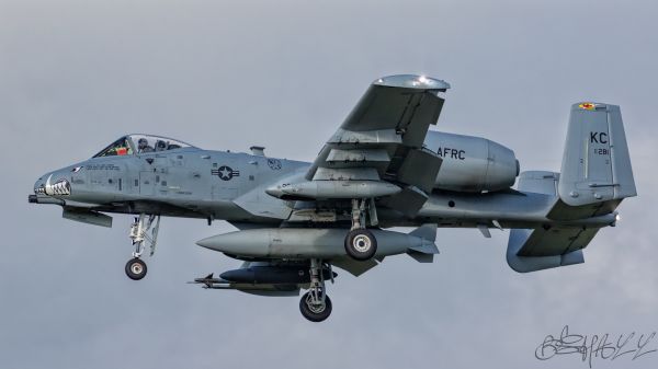 vliegtuig,vliegtuig,militaire vliegtuigen,luchtmacht,gevechtsvliegtuigen,grondaanvalsvliegtuig