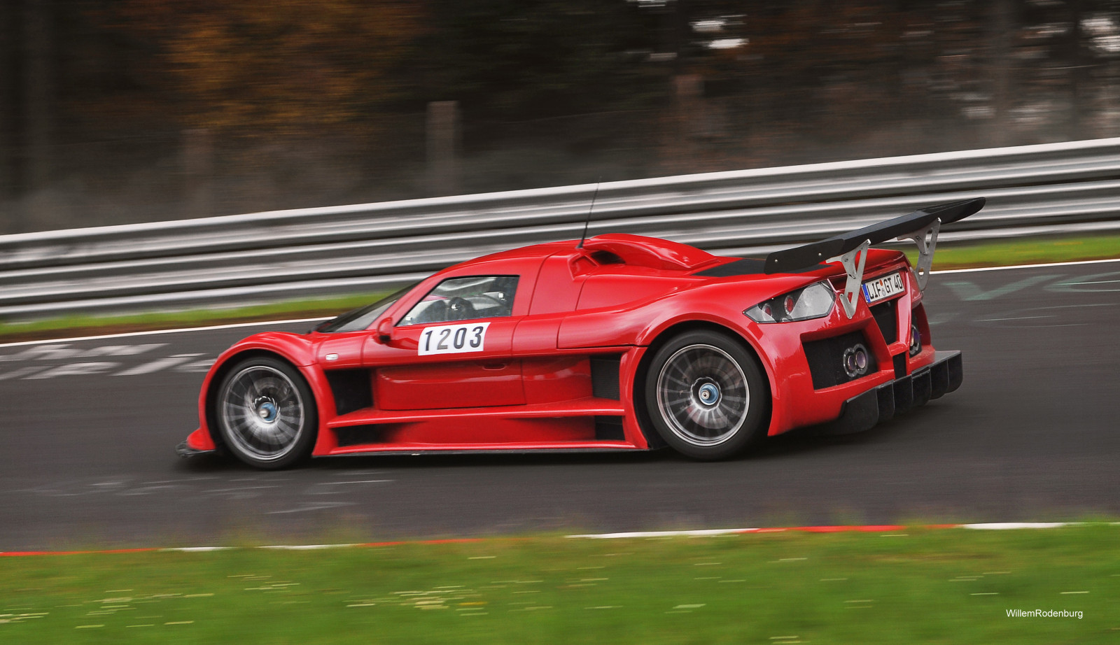 Červené, Photoshop, oheň, 50mm, Nikon, plameny, rychle, Posun, s, prsten, turbo, obrovský, natáčení, das, benzín, nemocný, Apollo, Vzácný, Scuderia, superauto, V8, v10, willem, modded, Modem, , naladěný, selhat, Nurburgring, Gumpert, Nürburg, d90, Modifikované, Hanseat, CS5, Hypercar, Rodenburg, Nurburgerring