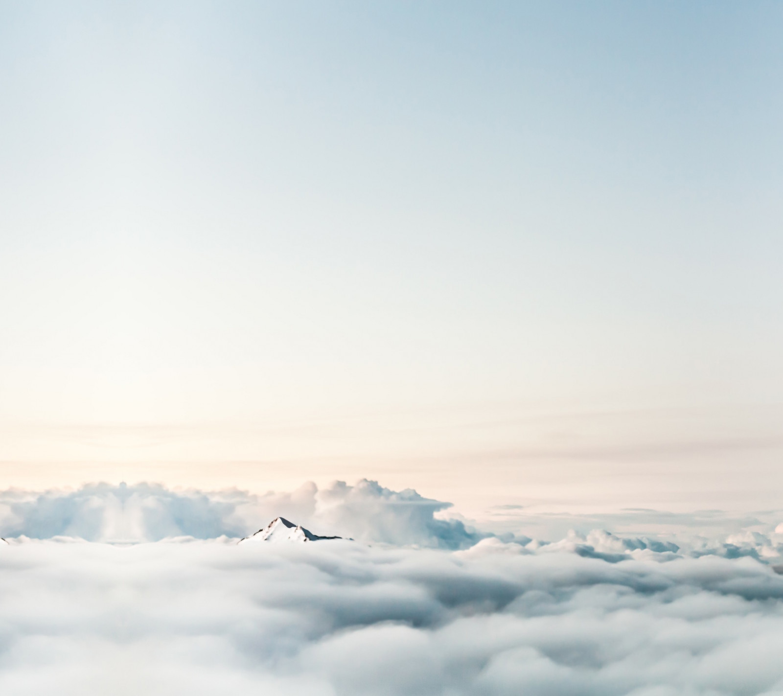 zonlicht, wit, bergen, zee, hemel, sneeuw, winter, wolken, ijs-, ochtend-, mist, horizon, atmosfeer, Noordpoolgebied, wolk, berg-, weer, dageraad, atmosferisch fenomeen, aardatmosfeer, Arctische Oceaan, meteorologisch verschijnsel